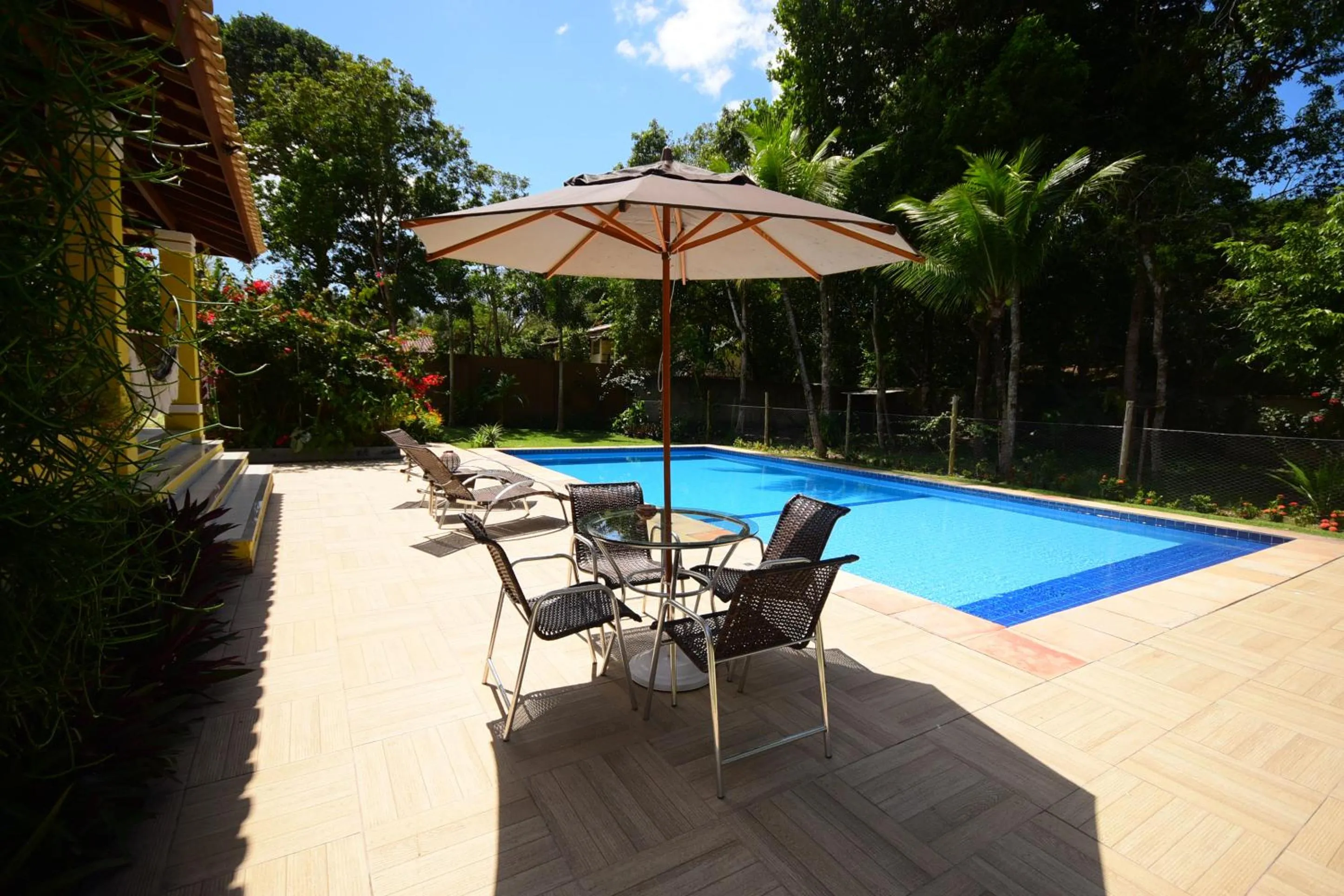 Swimming pool in Quintas do Arraial Guest House