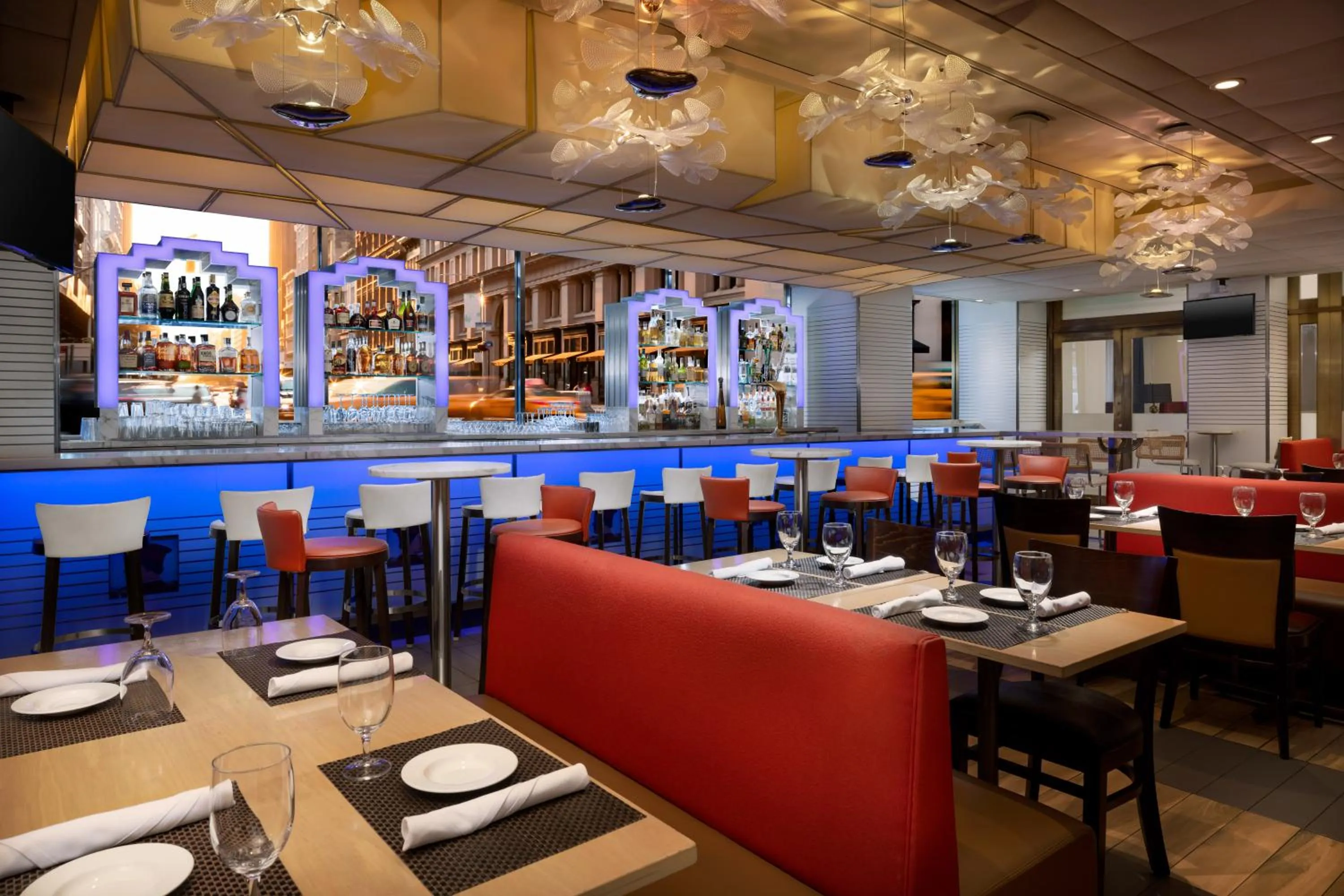 Restaurant/places to eat in New Yorker by Lotte Hotels