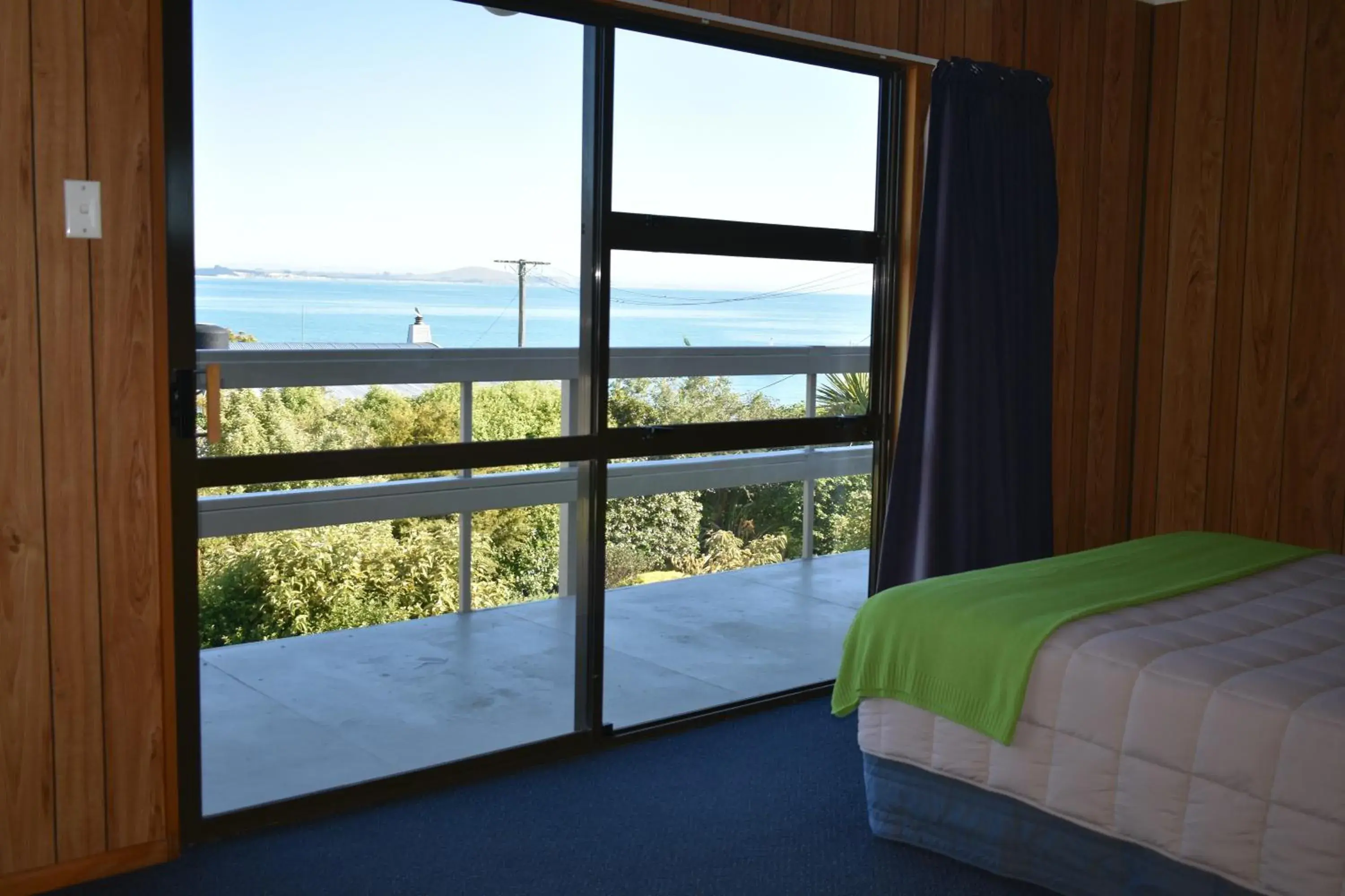 Double or Twin Room with Partial Sea View in Moeraki Beach Motels Double or Twin Room with Partial Sea View in Moeraki Beach Motels