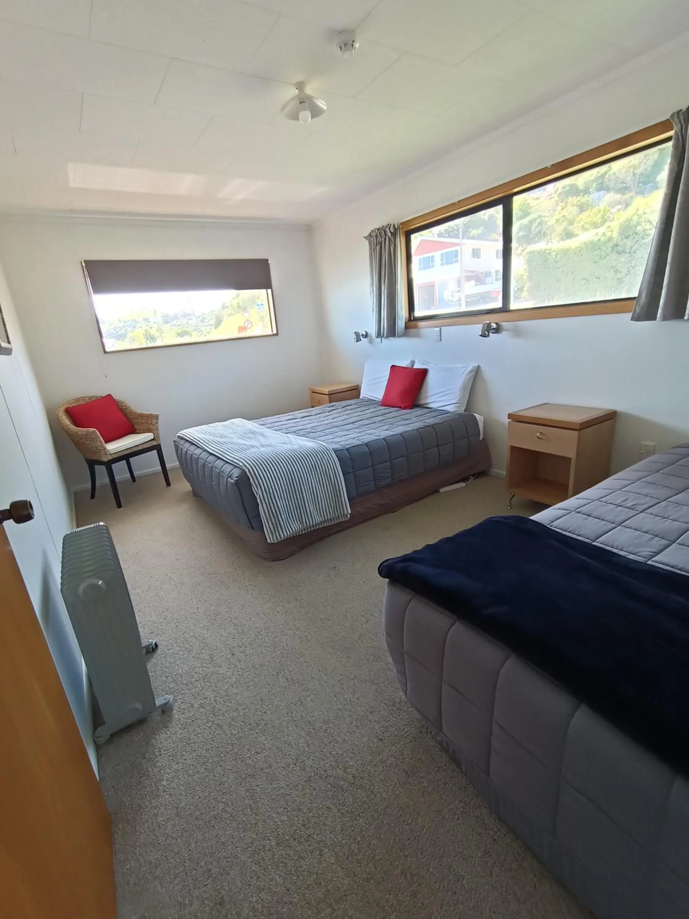 Bed in Moeraki Beach Motels