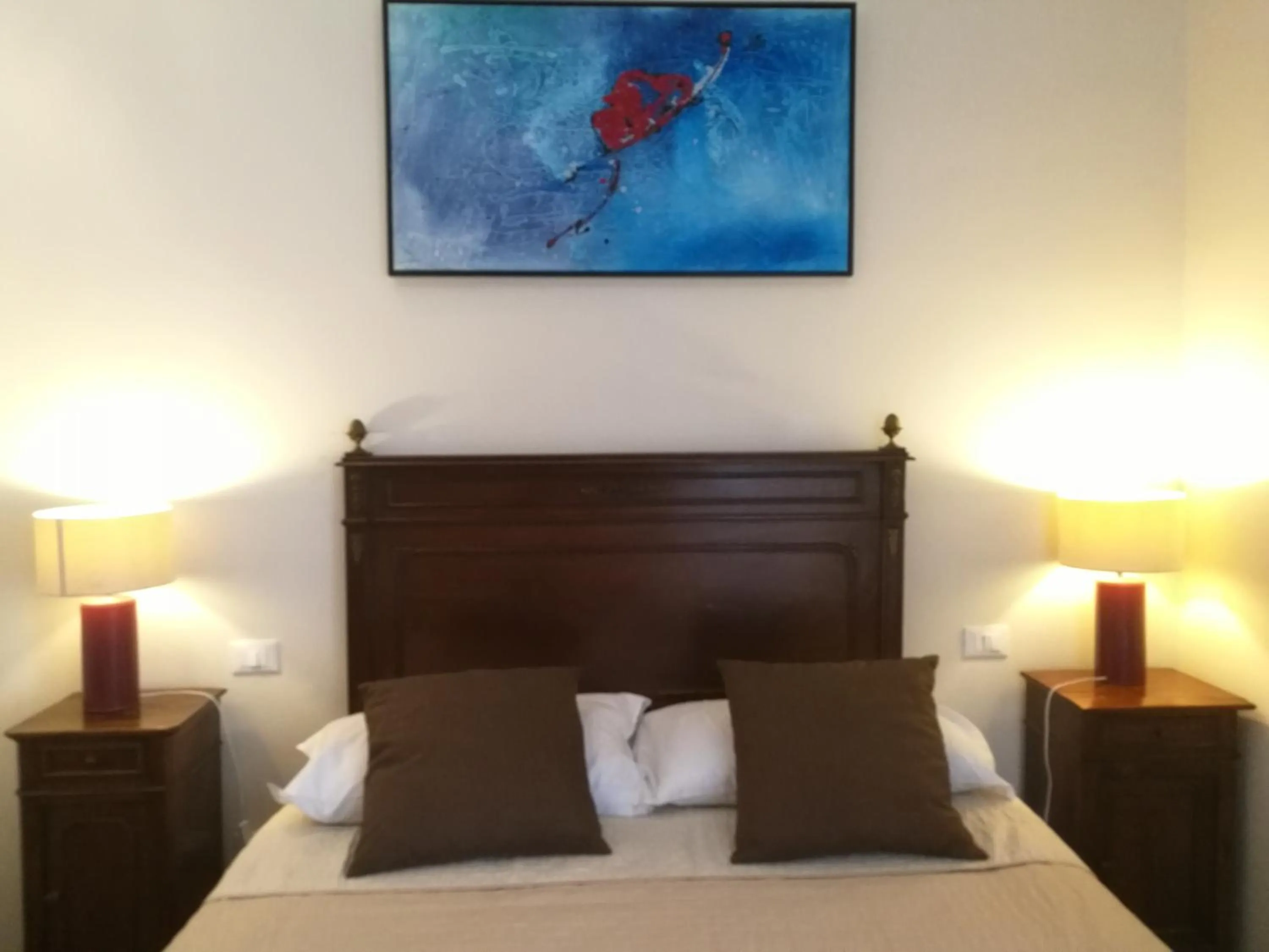 Bedroom, Bed in Legacy