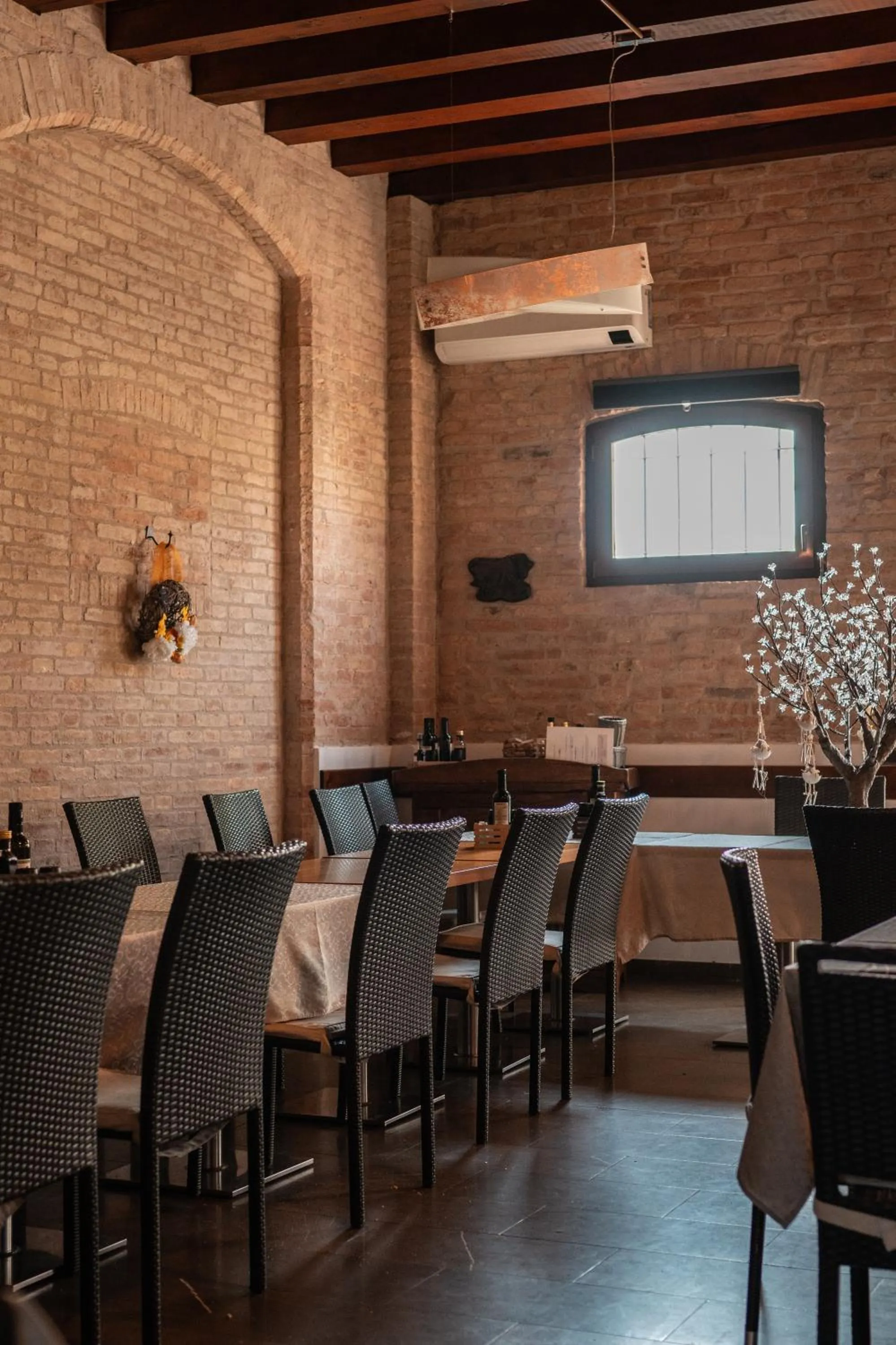 Restaurant/places to eat in RESIDENCE BACO Da SETA