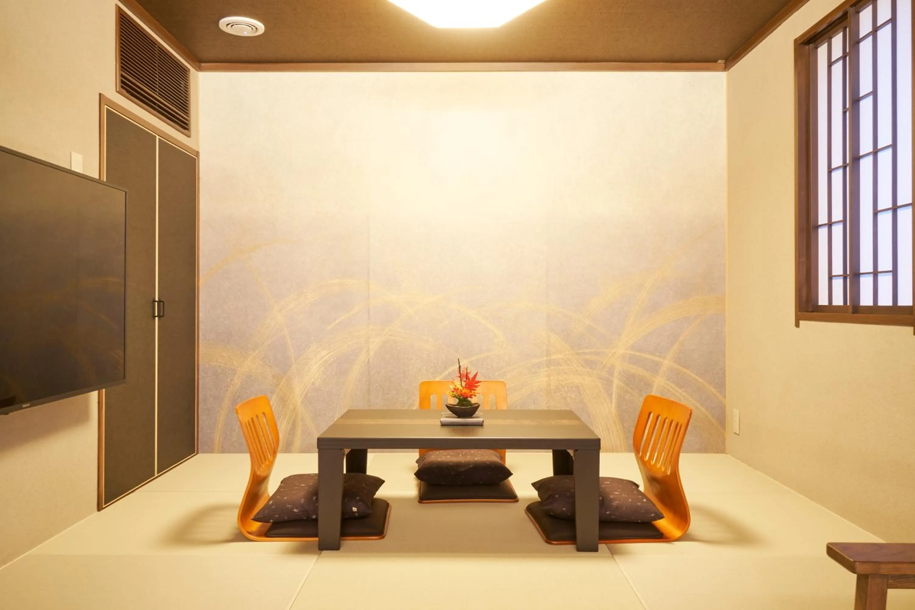 Seating area in プライベートホテル 四季の彩