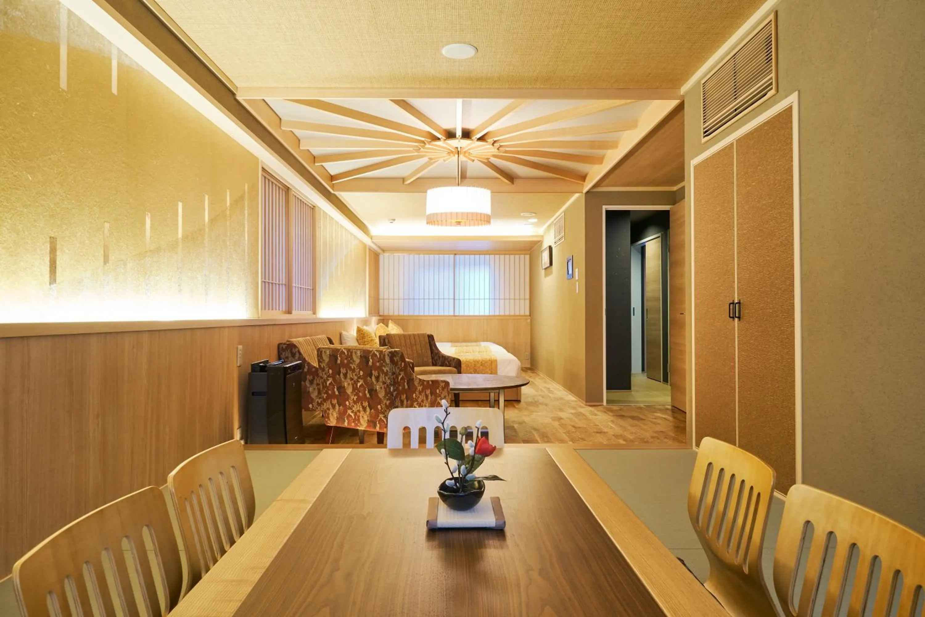 Dining area in プライベートホテル 四季の彩