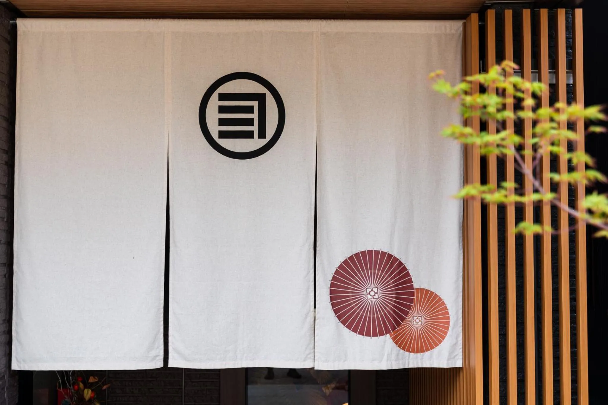 Property building in プライベートホテル 四季の彩