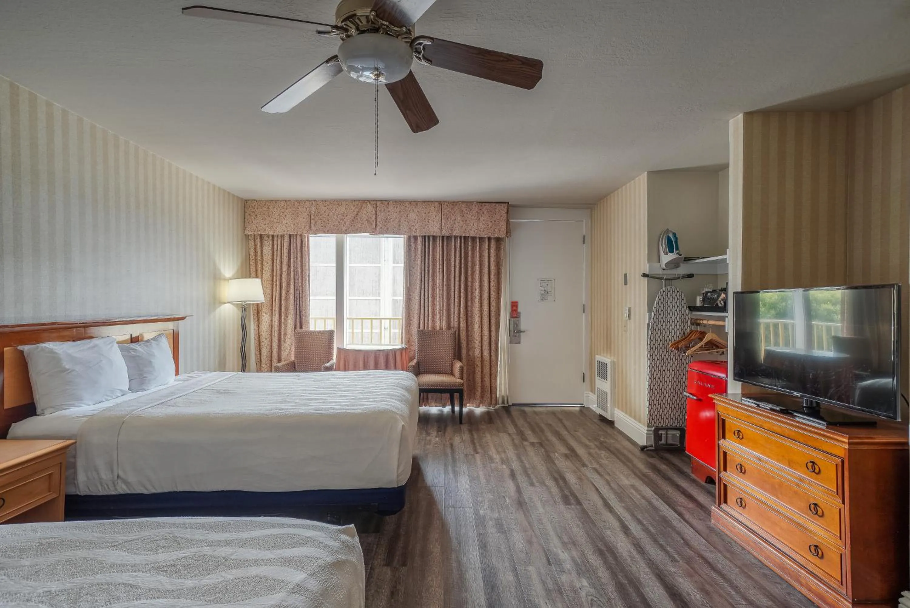 Bed in The Wharf Inn