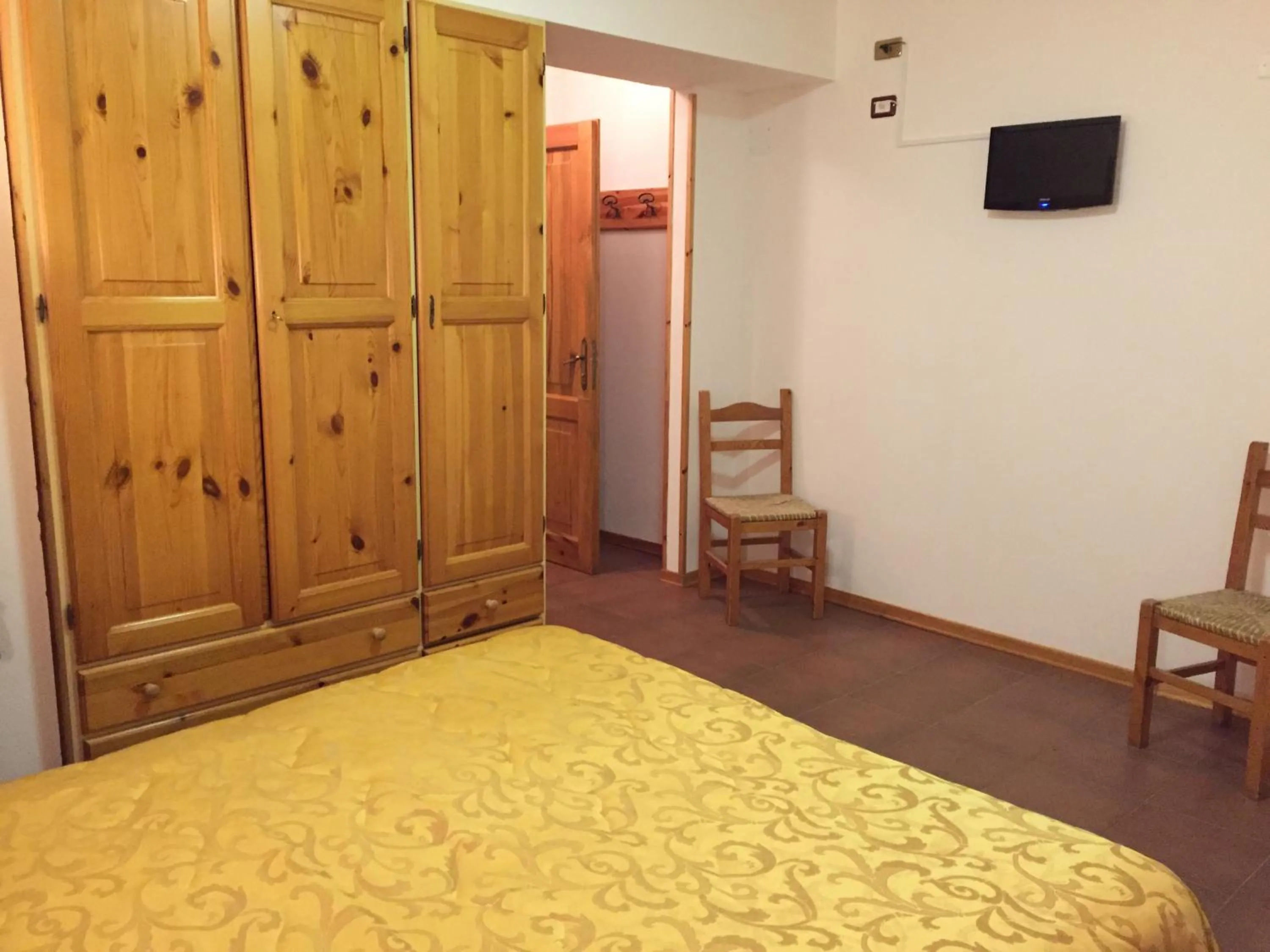 Bedroom, Bed in Hotel Campo Felice