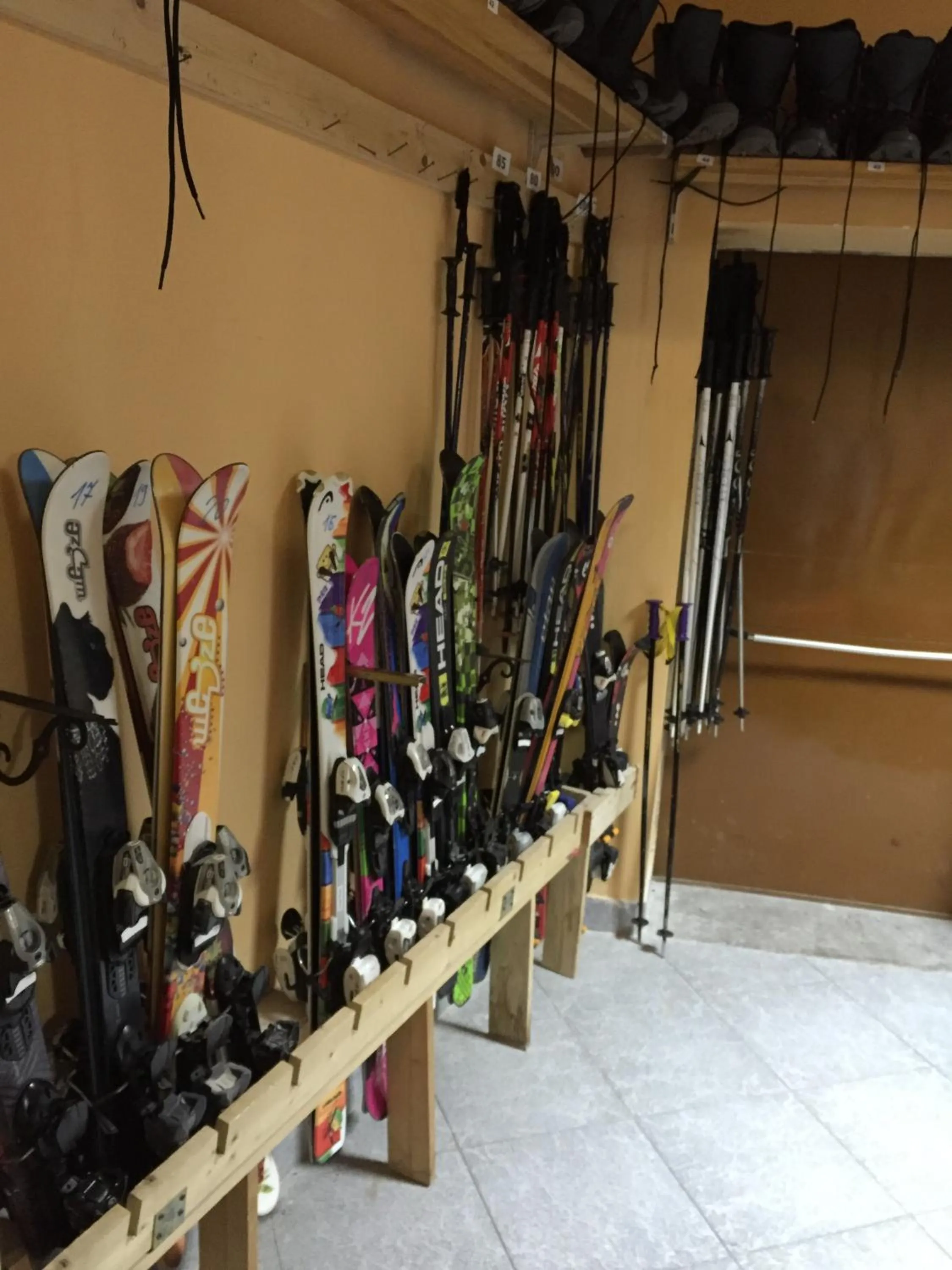 Skiing in Hotel Campo Felice