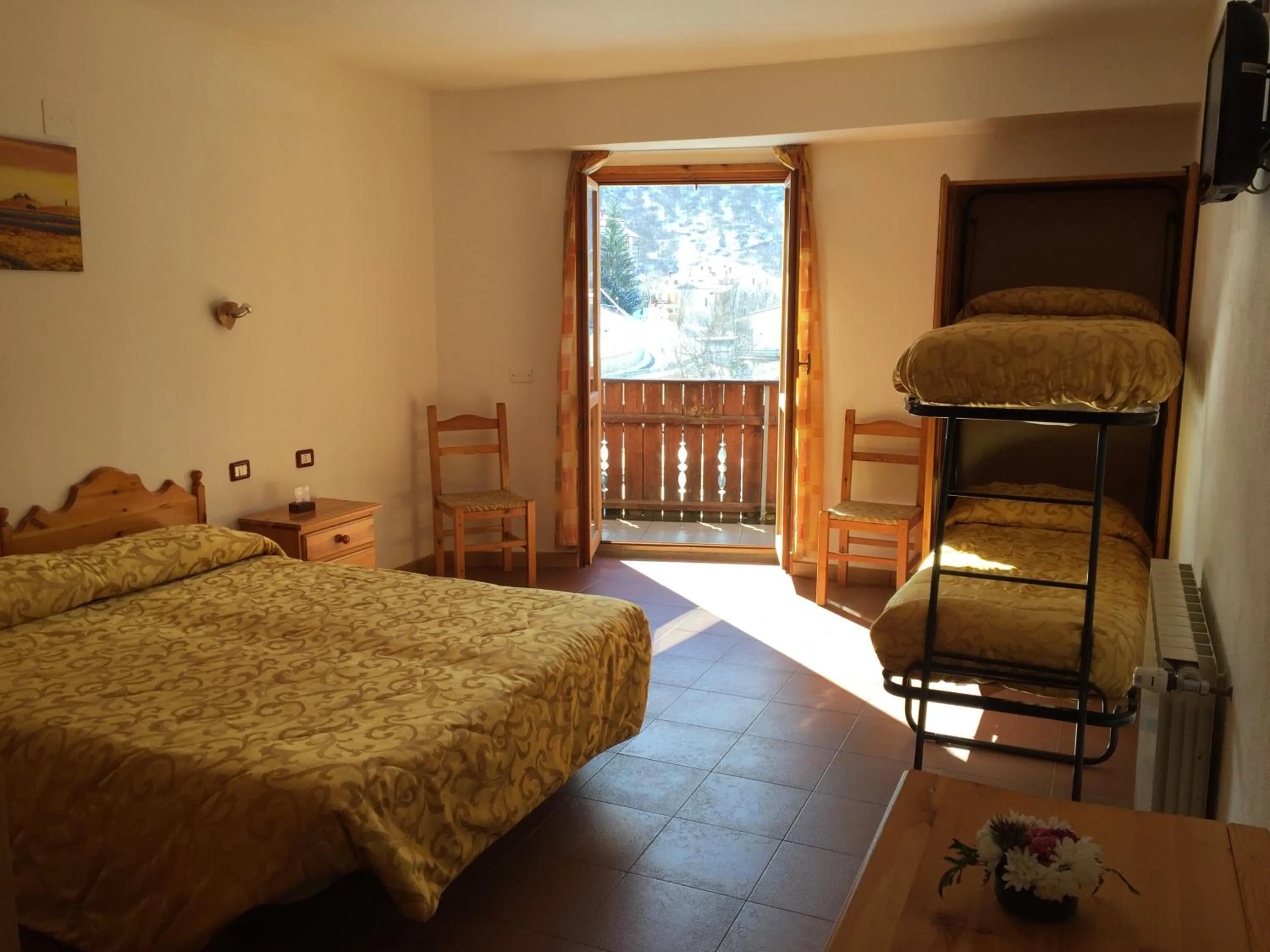 bunk bed, Bed in Hotel Campo Felice