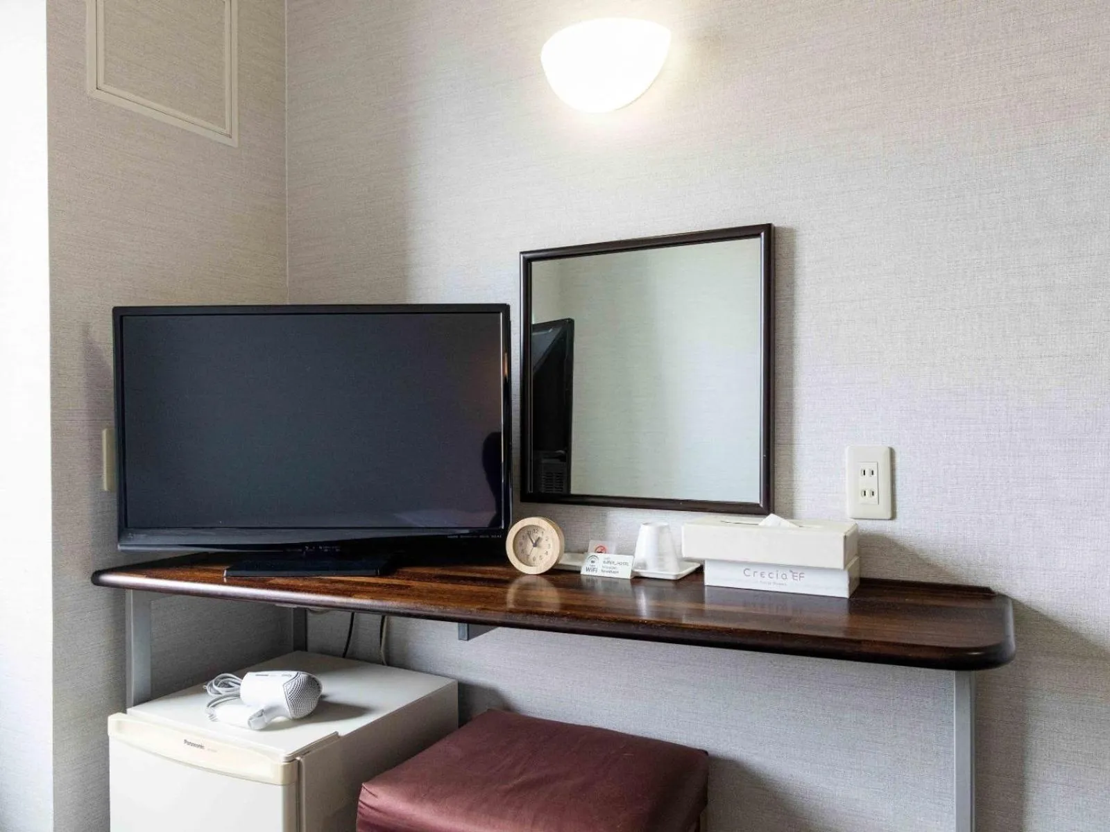 TV and multimedia in Super Hotel Matsusaka