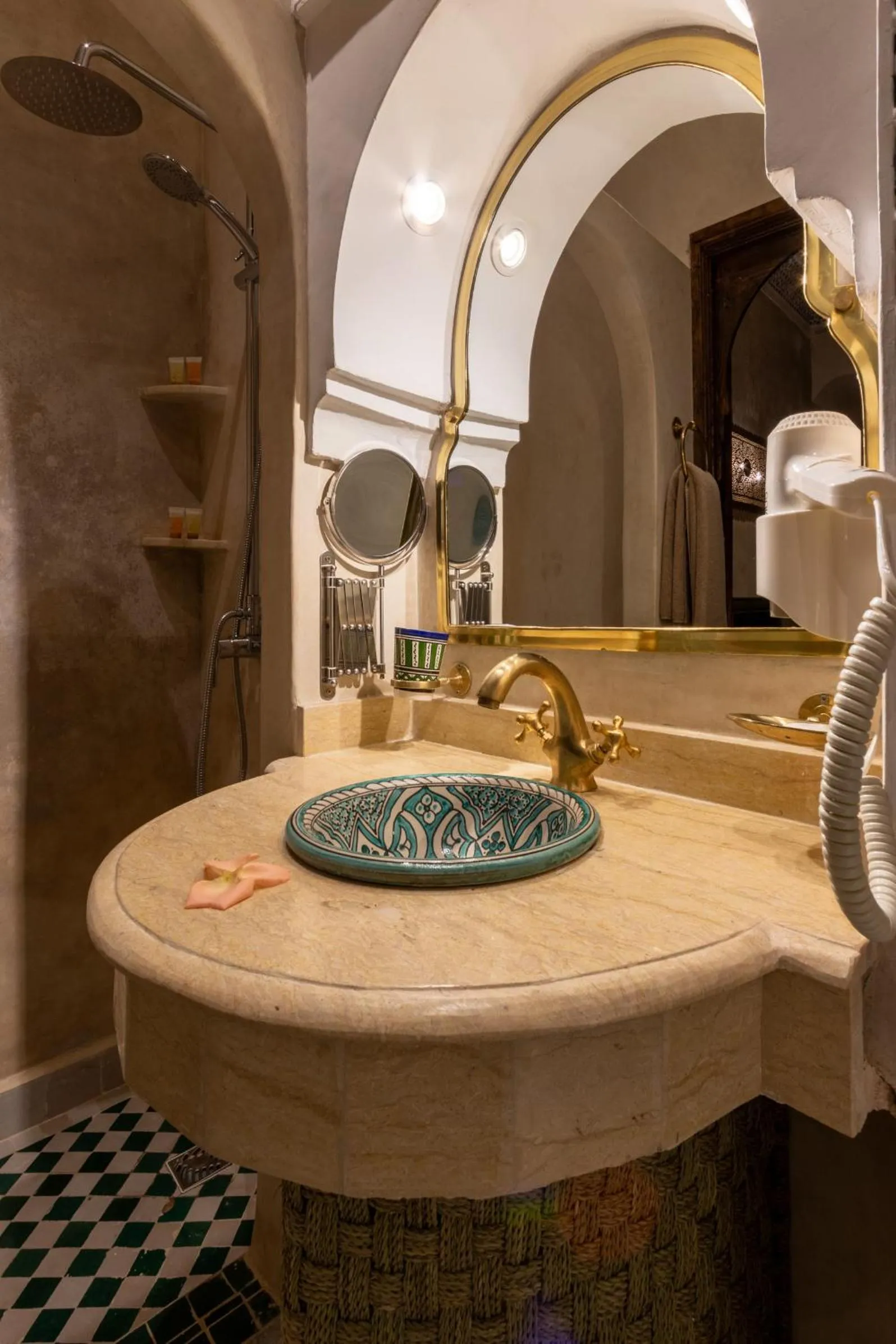 Bathroom in Riad Medina Art & Suites