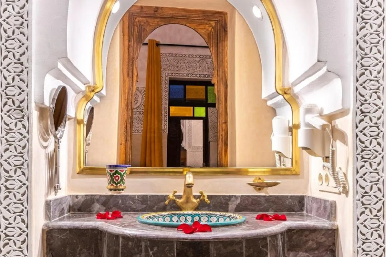 Bathroom in Riad Medina Art & Suites