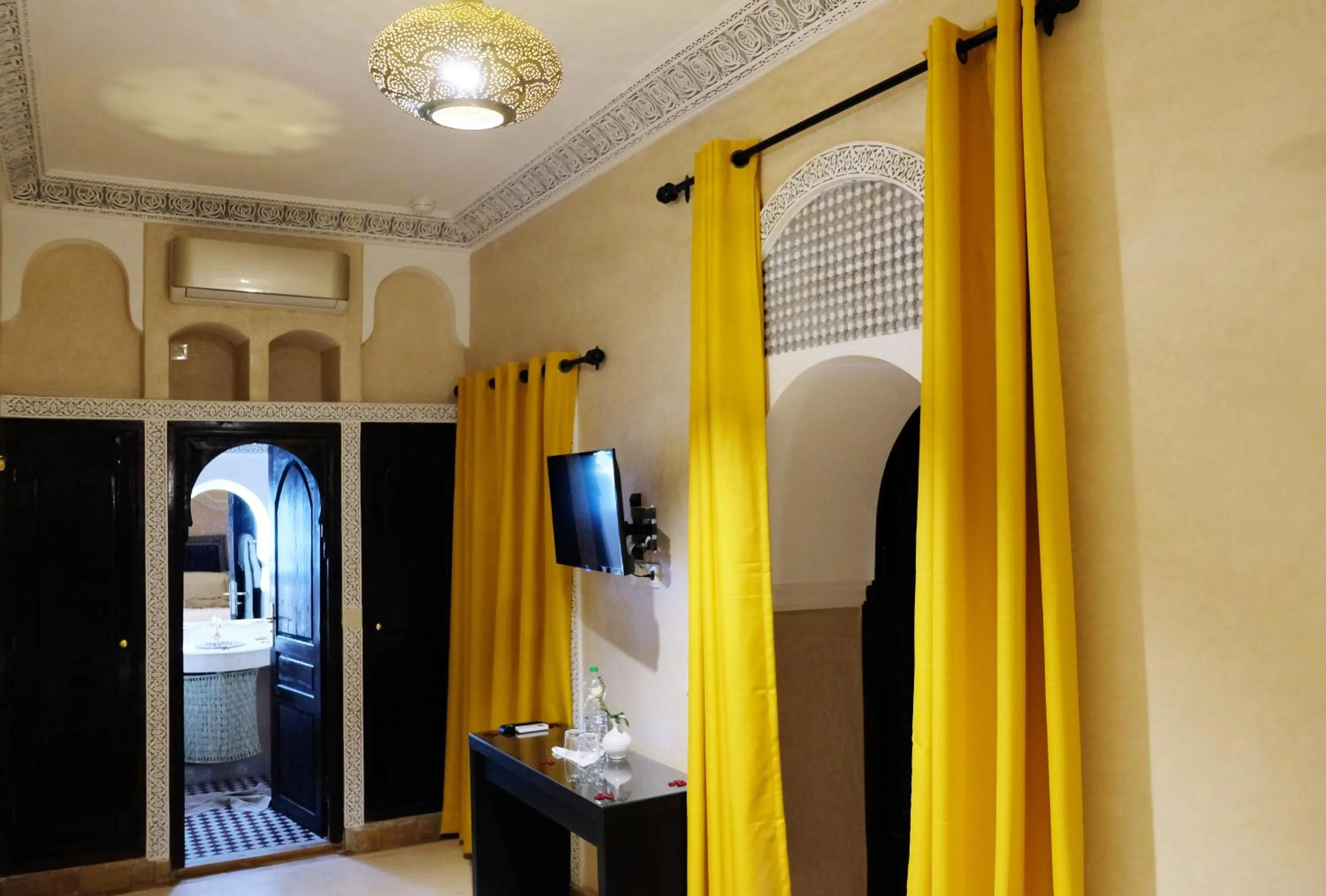Bathroom in Riad Medina Art & Suites