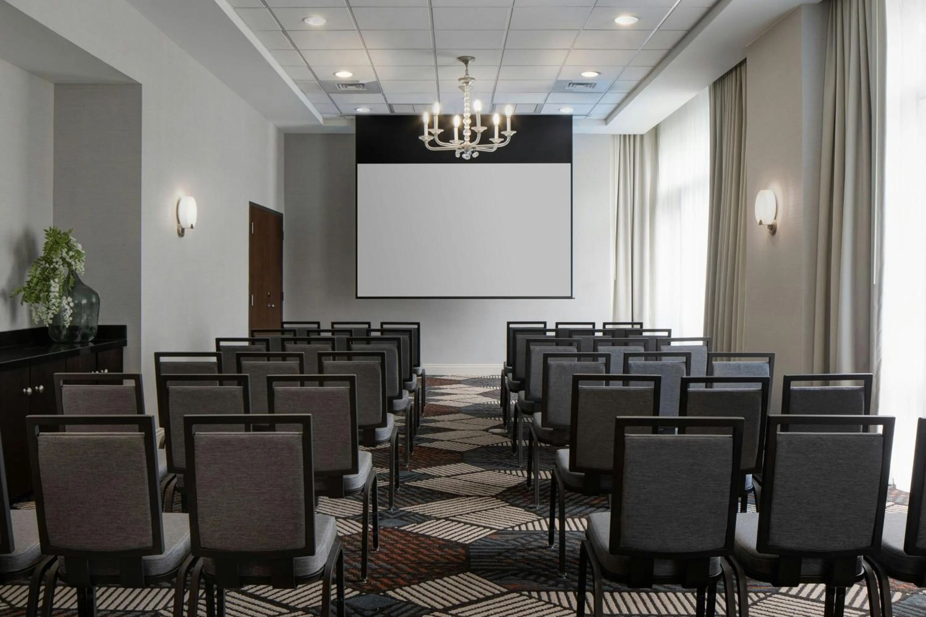 Meeting/conference room in Hotel Tonnelle New Orleans, a Tribute Portfolio Hotel