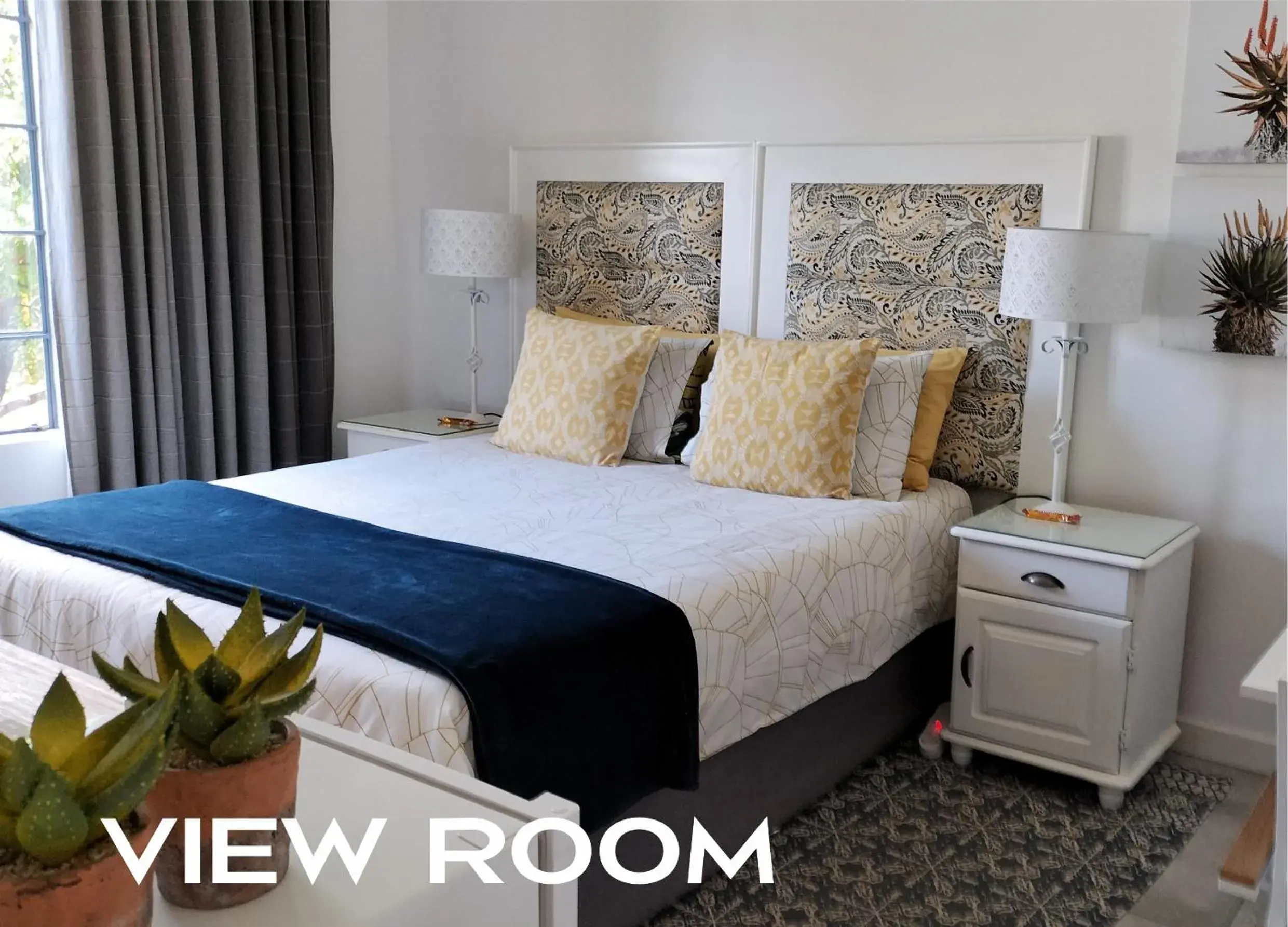 Superior Double Room in Hadeda Hall Superior Double Room in Hadeda Hall