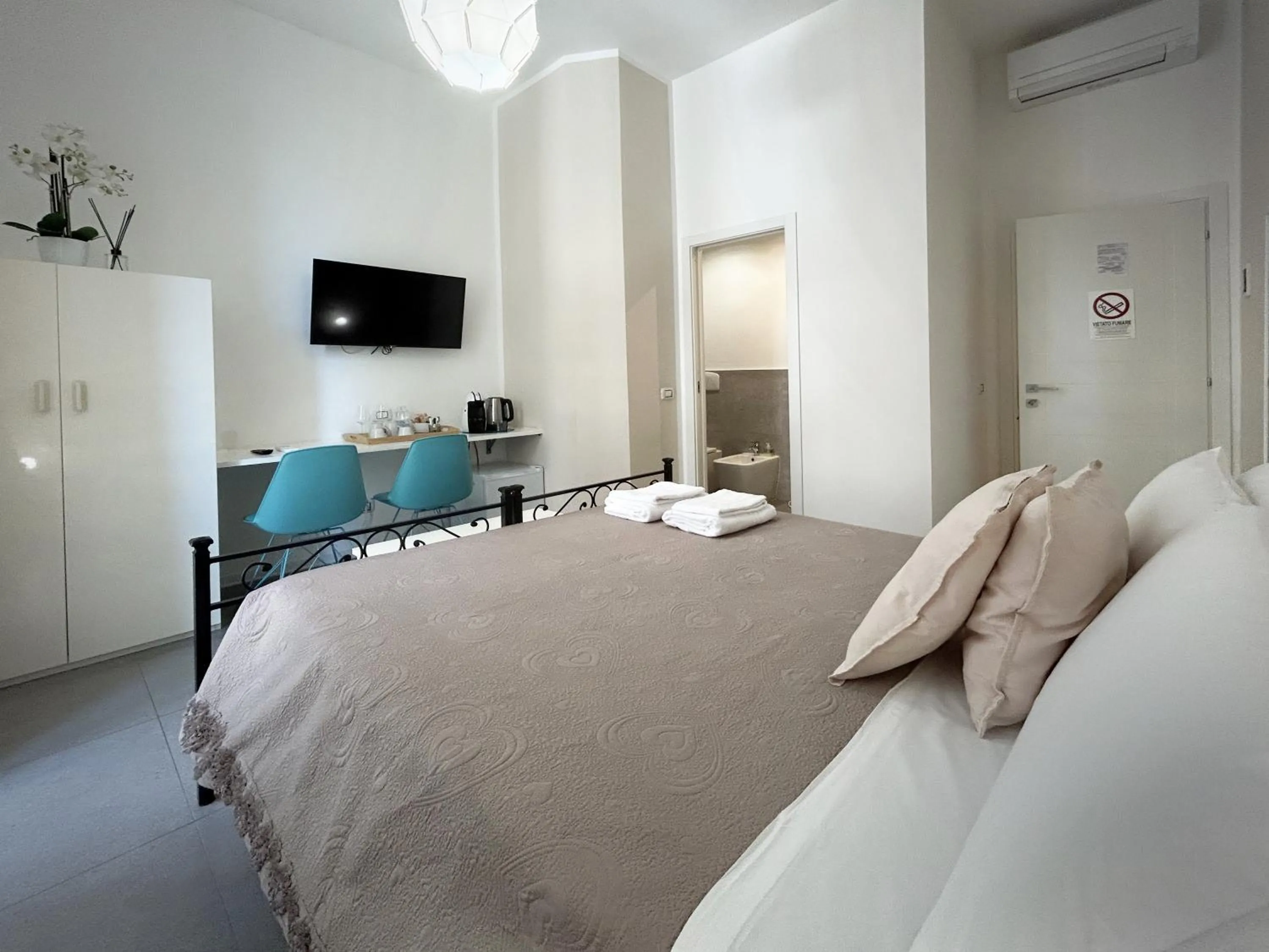 TV and multimedia in Affittacamere Everest