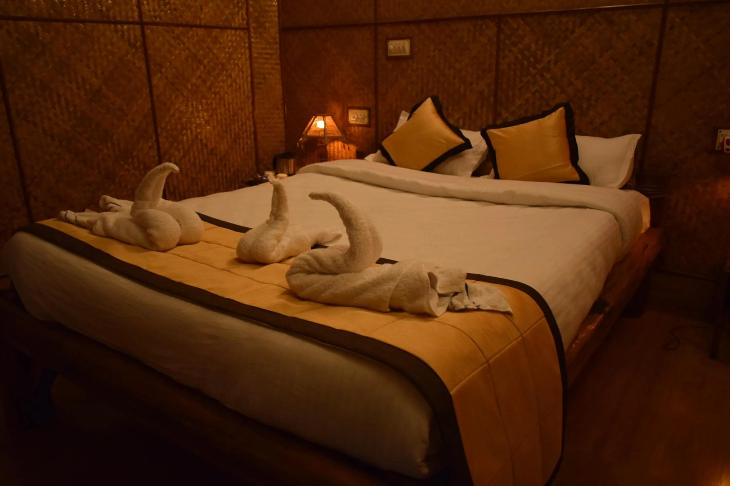 Bed in Blue Bird Resort