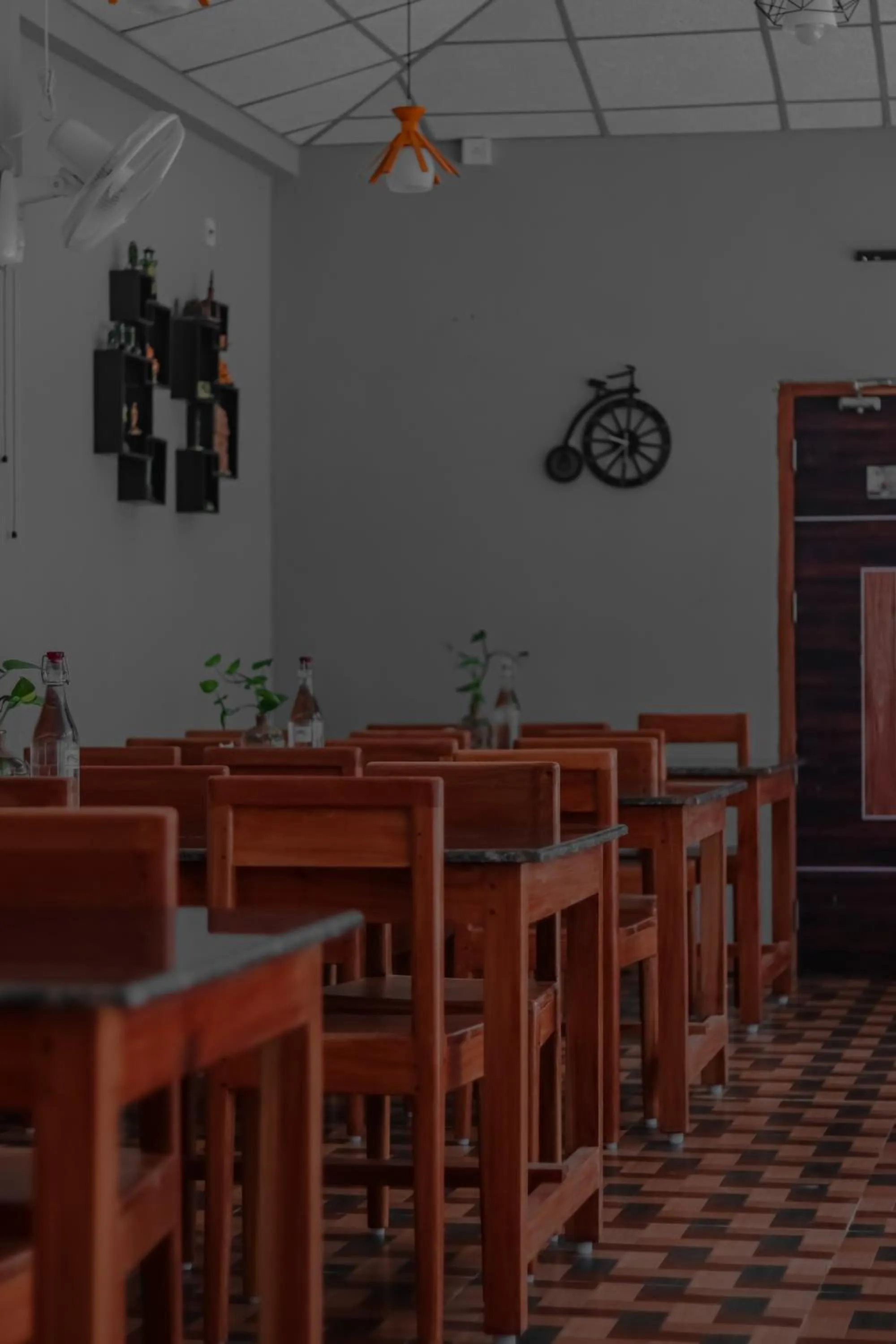 Restaurant/places to eat in Blue Bird Resort