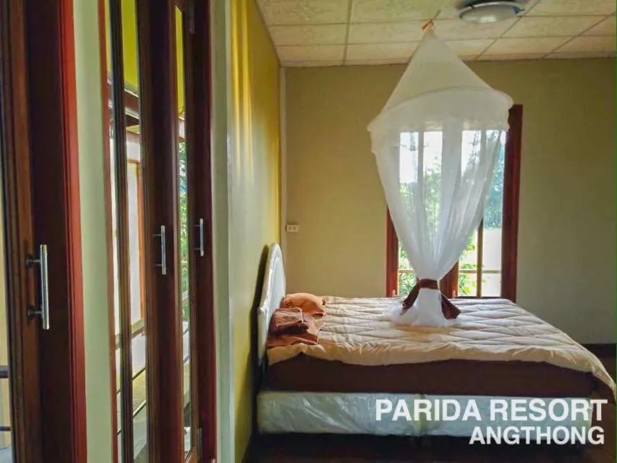 Bed in Parida Resort