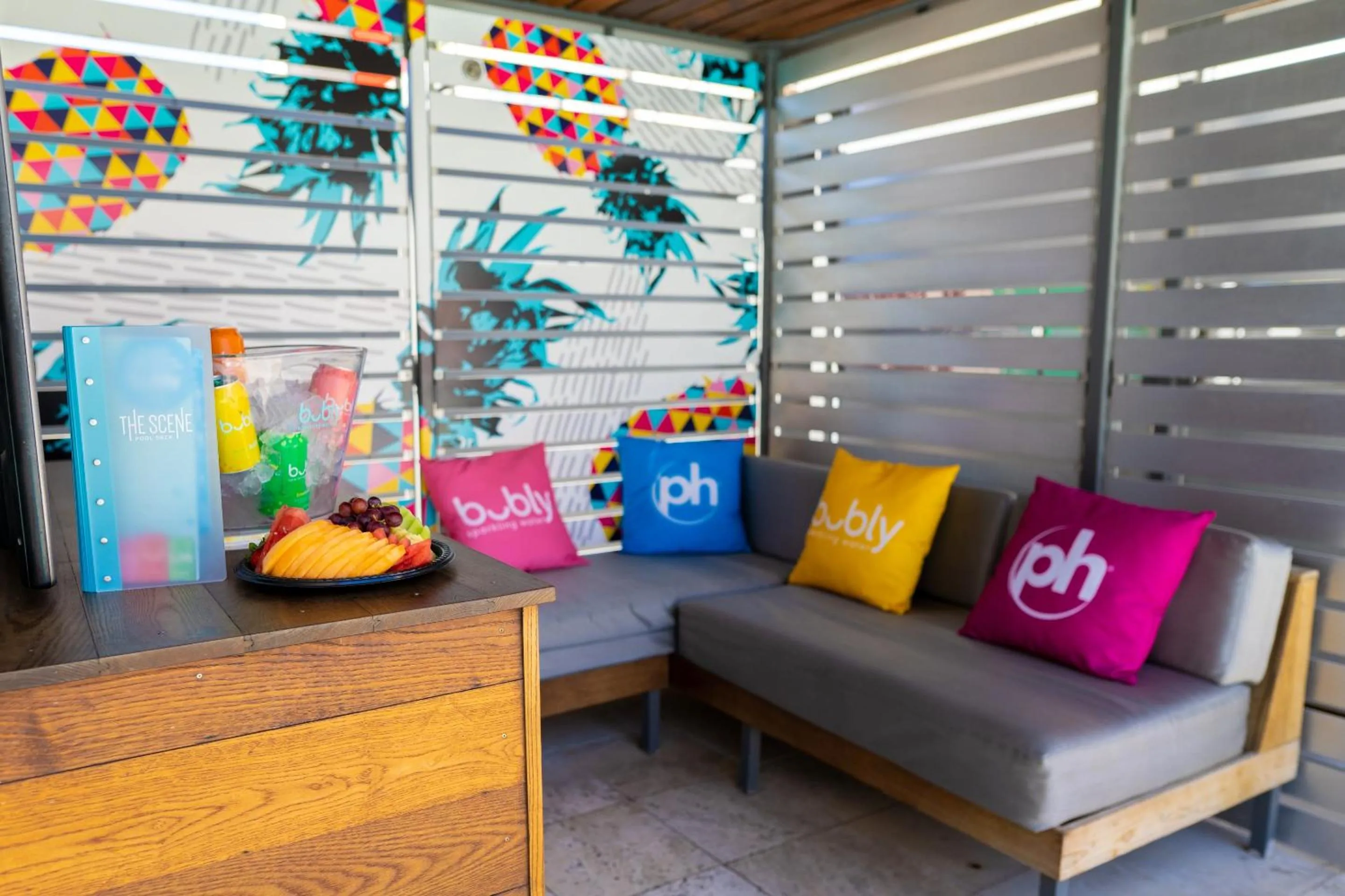 Swimming pool in Planet Hollywood Resort & Casino