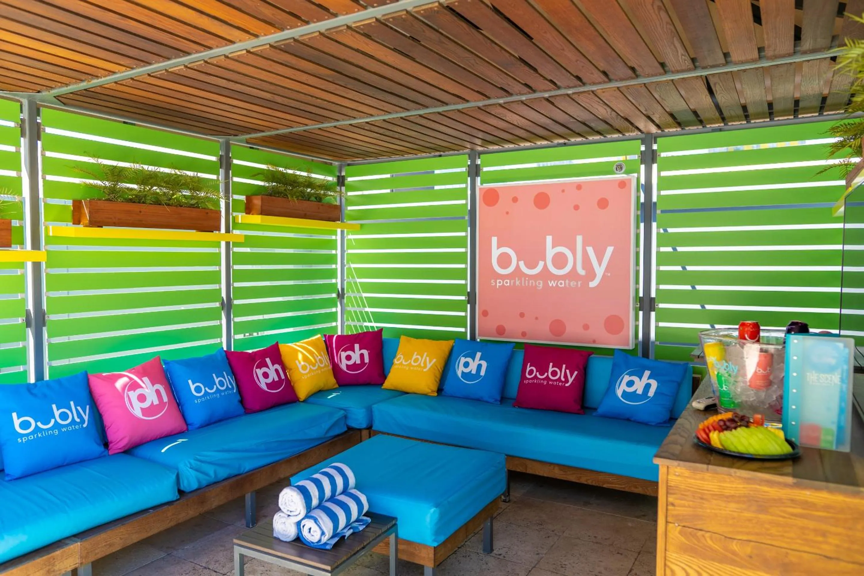 Swimming pool in Planet Hollywood Resort & Casino