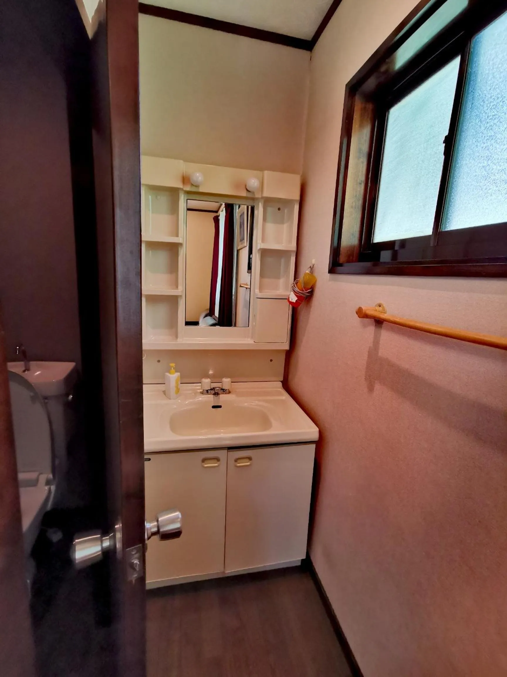 Toilet in Hakuba Powder Republic