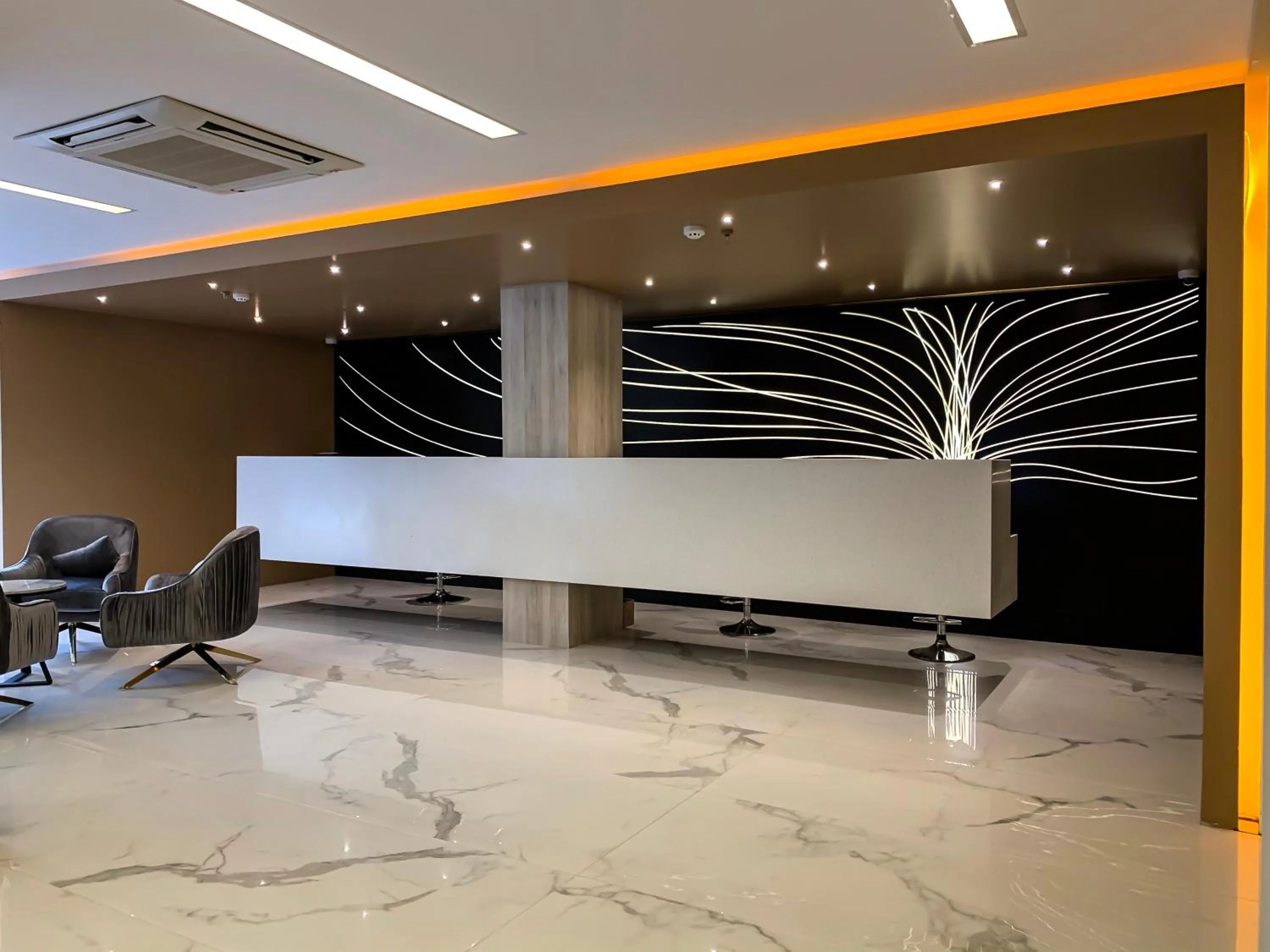 Facade/entrance in Regal Réseau Hotel & Spa