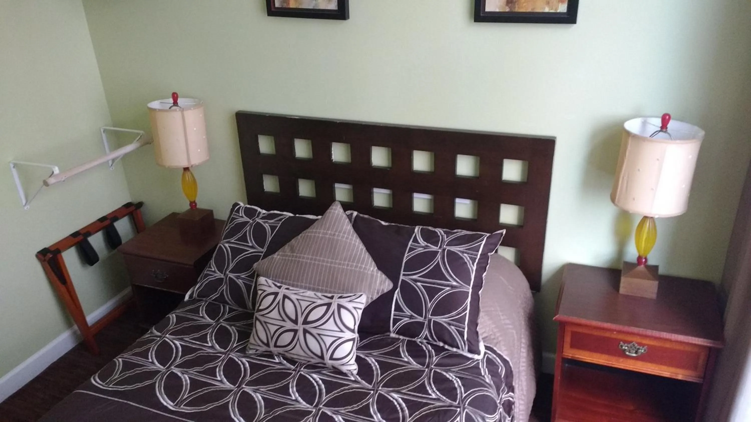 Decorative detail, Bed in Adelaide Hostel