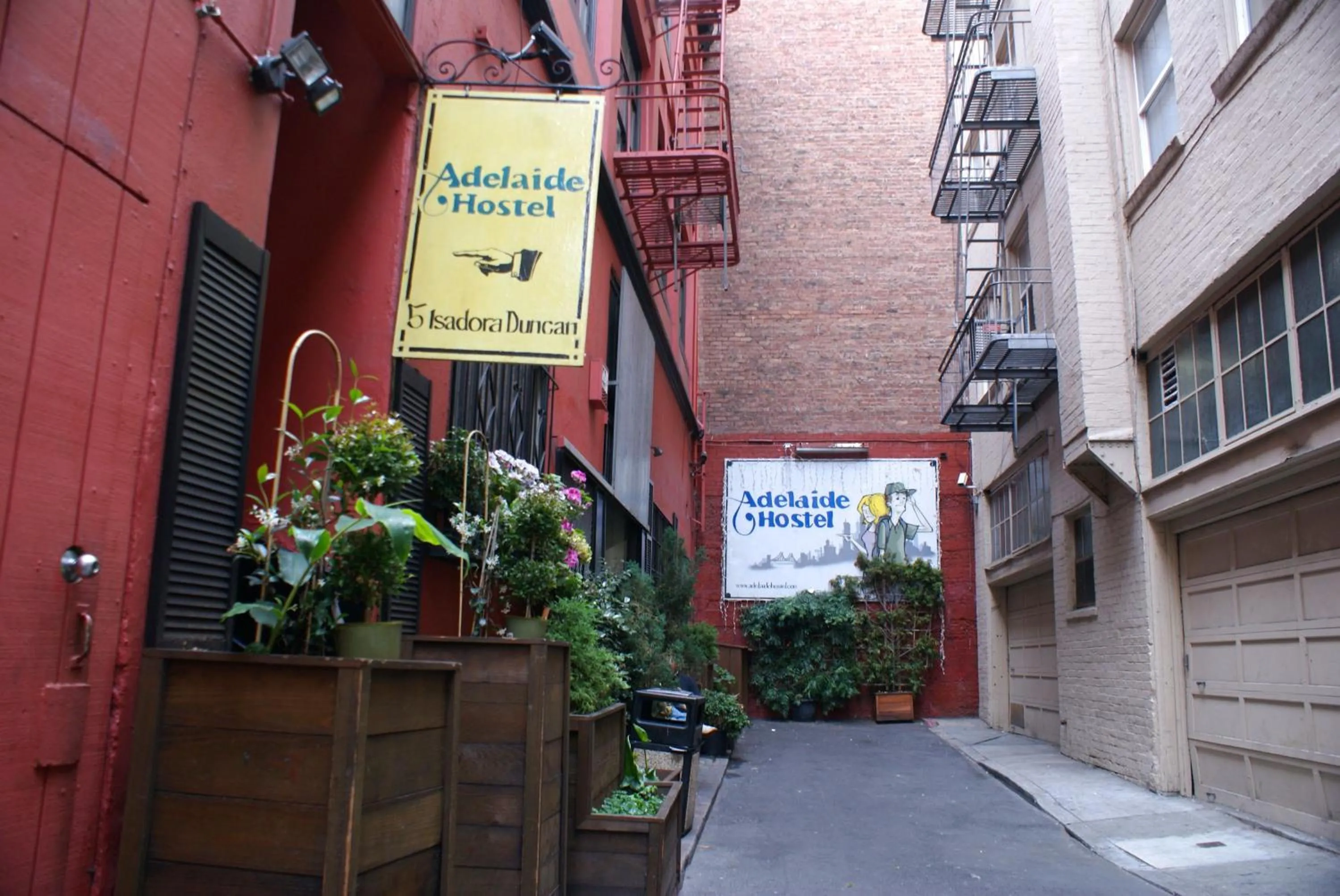 Facade/entrance in Adelaide Hostel