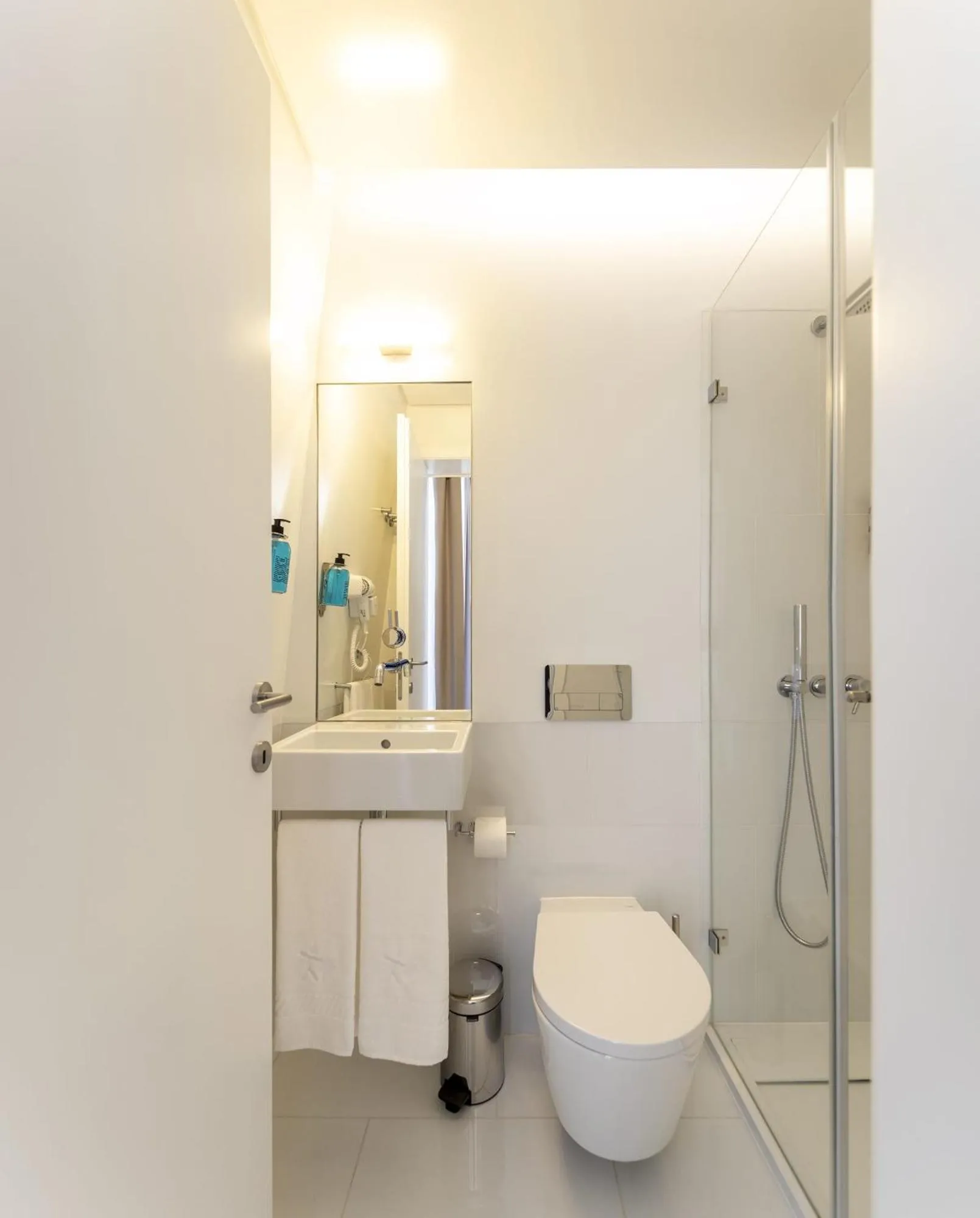Bathroom in Lisbon Serviced Apartments - Madalena