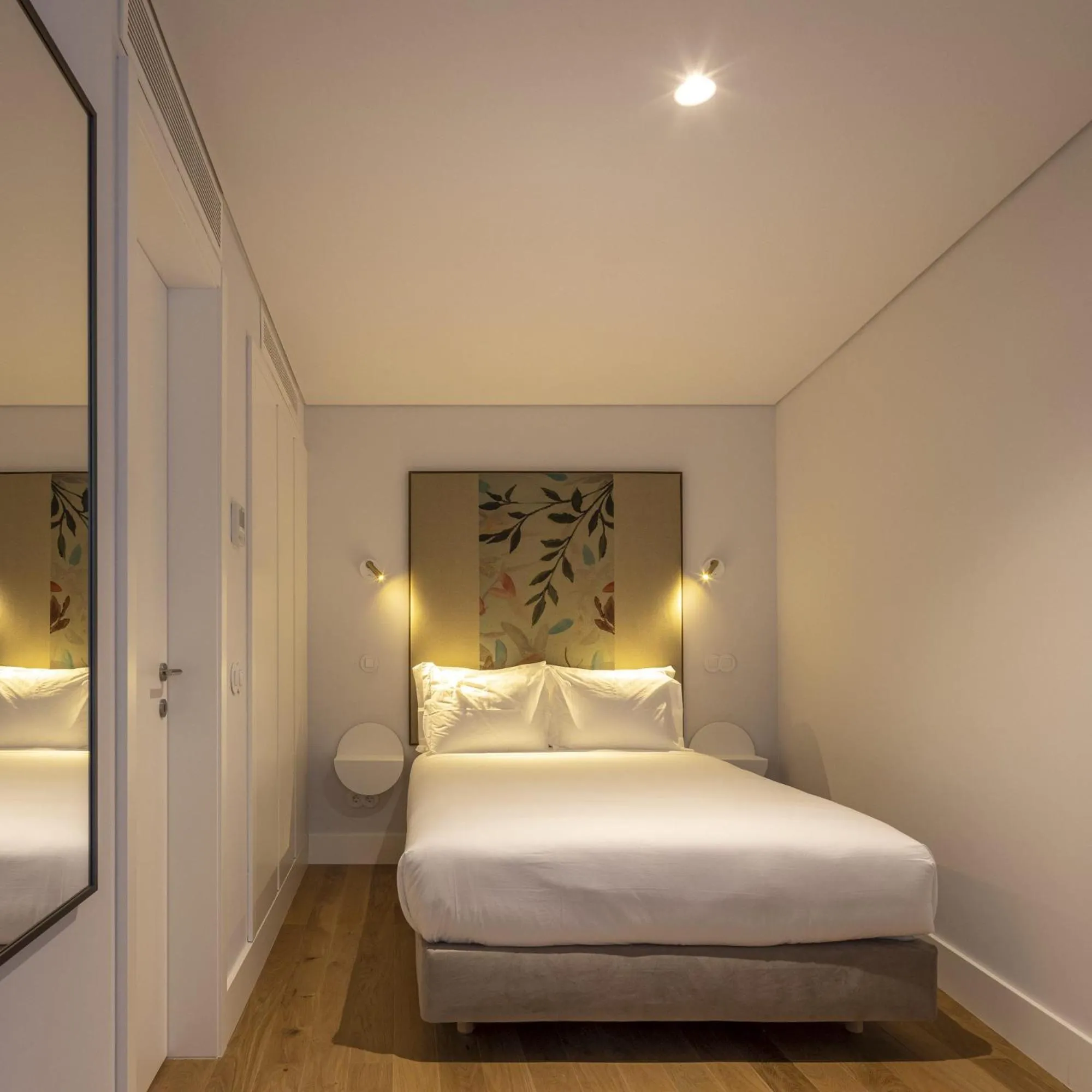 Bedroom, Bed in Lisbon Serviced Apartments - Madalena
