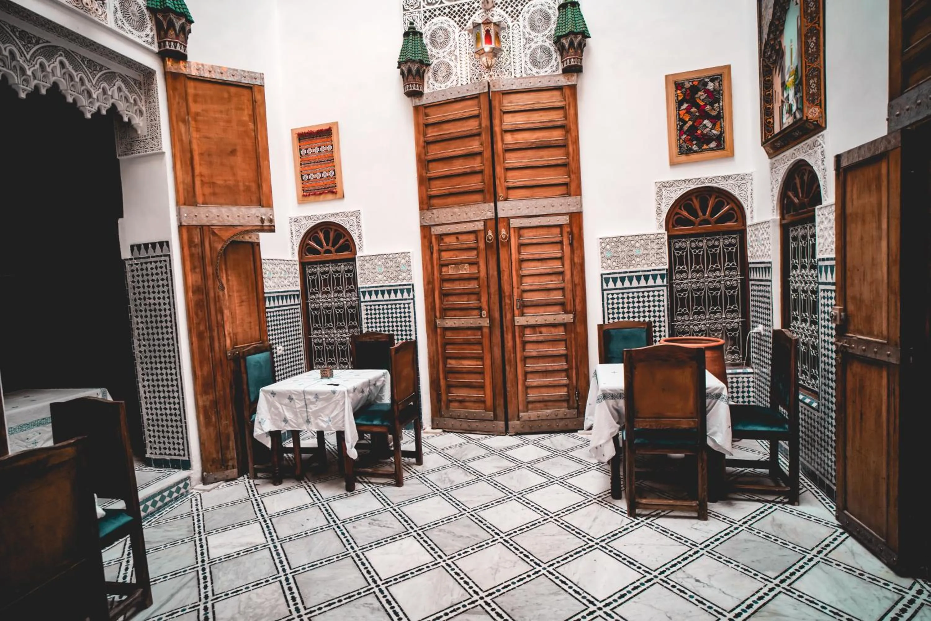 Property building in Riad Rasia