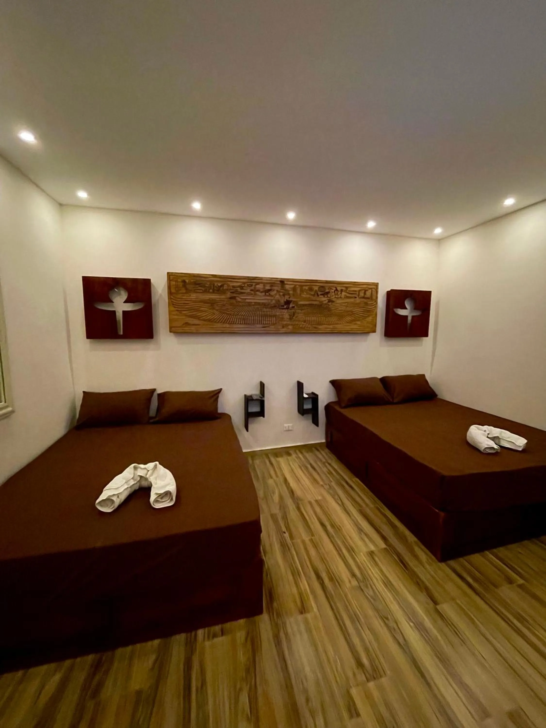 Bed in Sahara Pyramids Inn