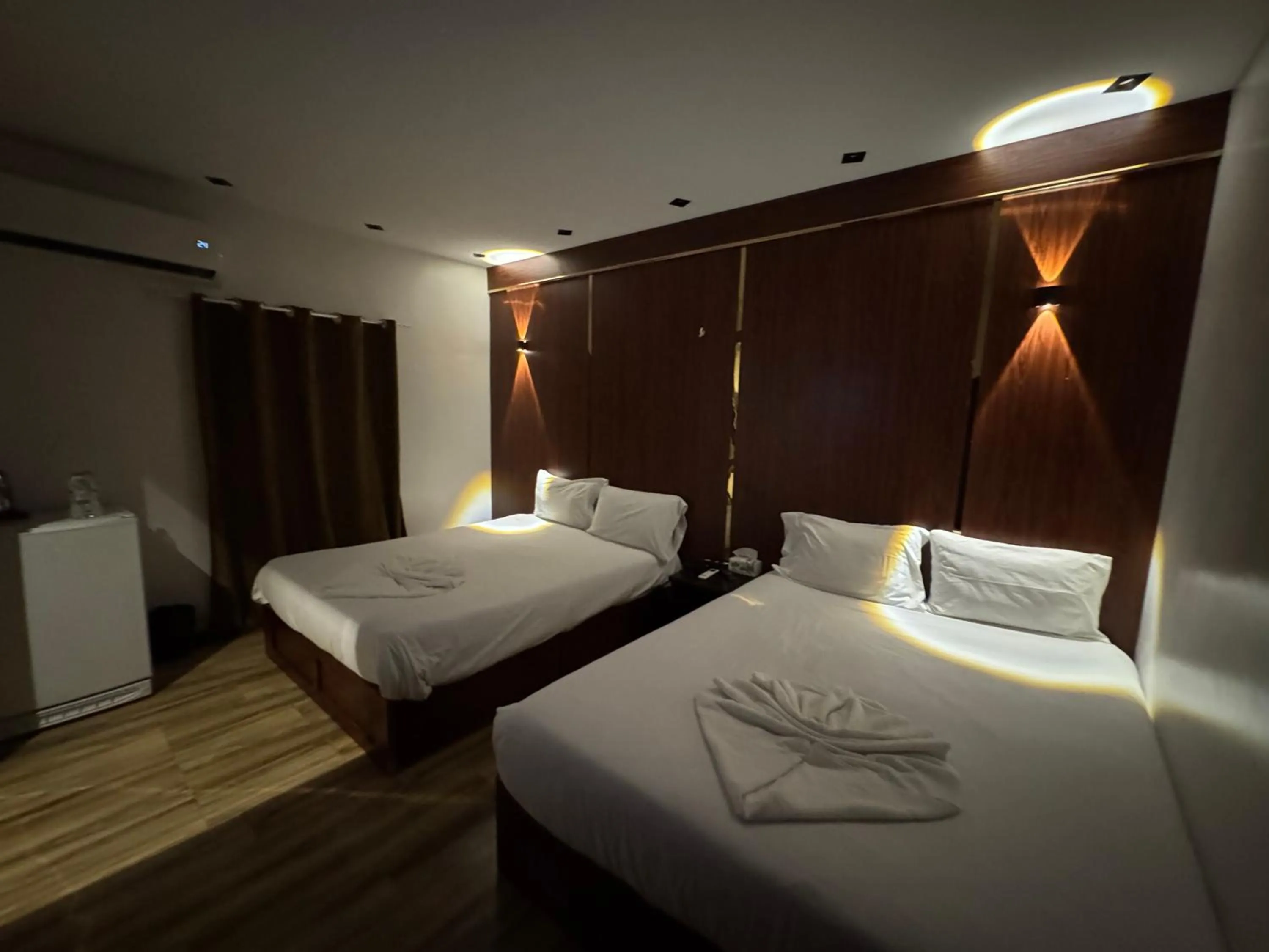 Bed in Sahara Pyramids Inn