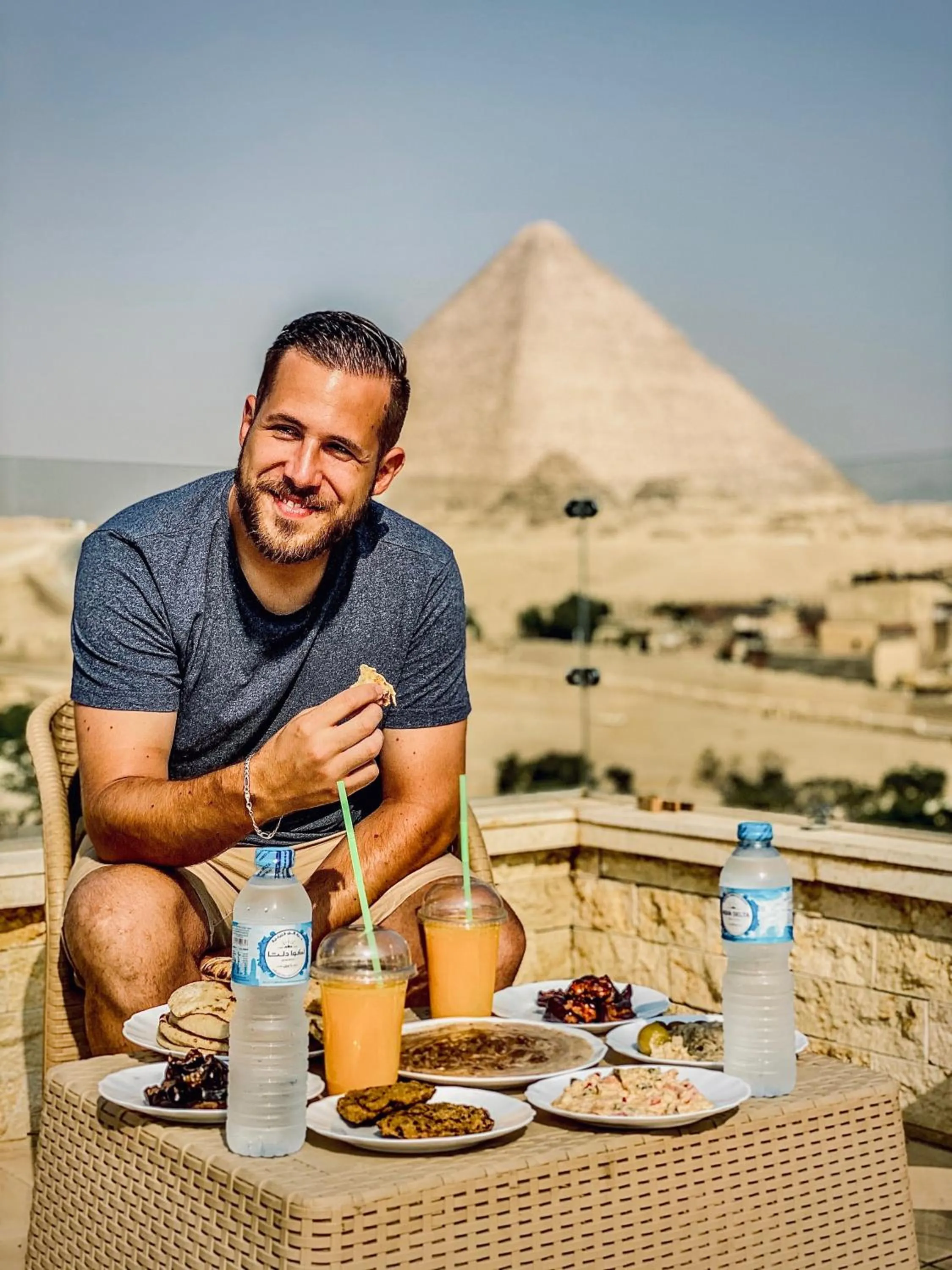 Day in Sahara Pyramids Inn