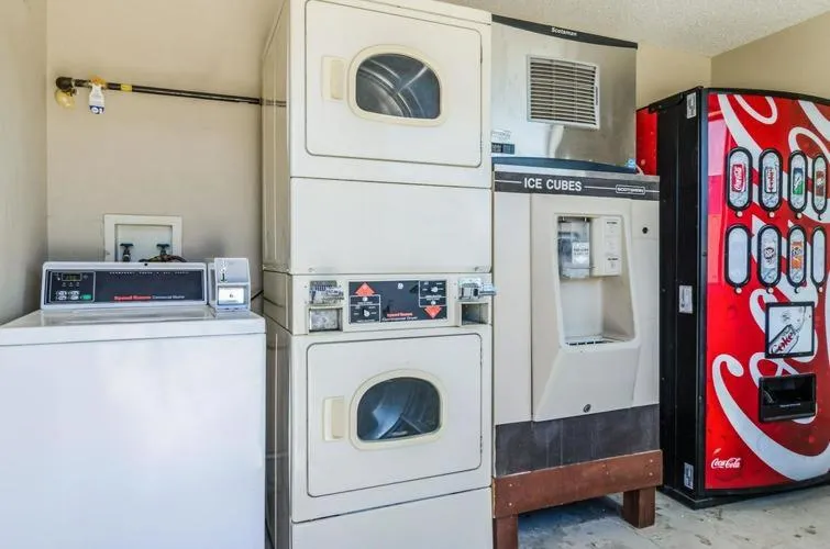 washing machine in Regency Inn