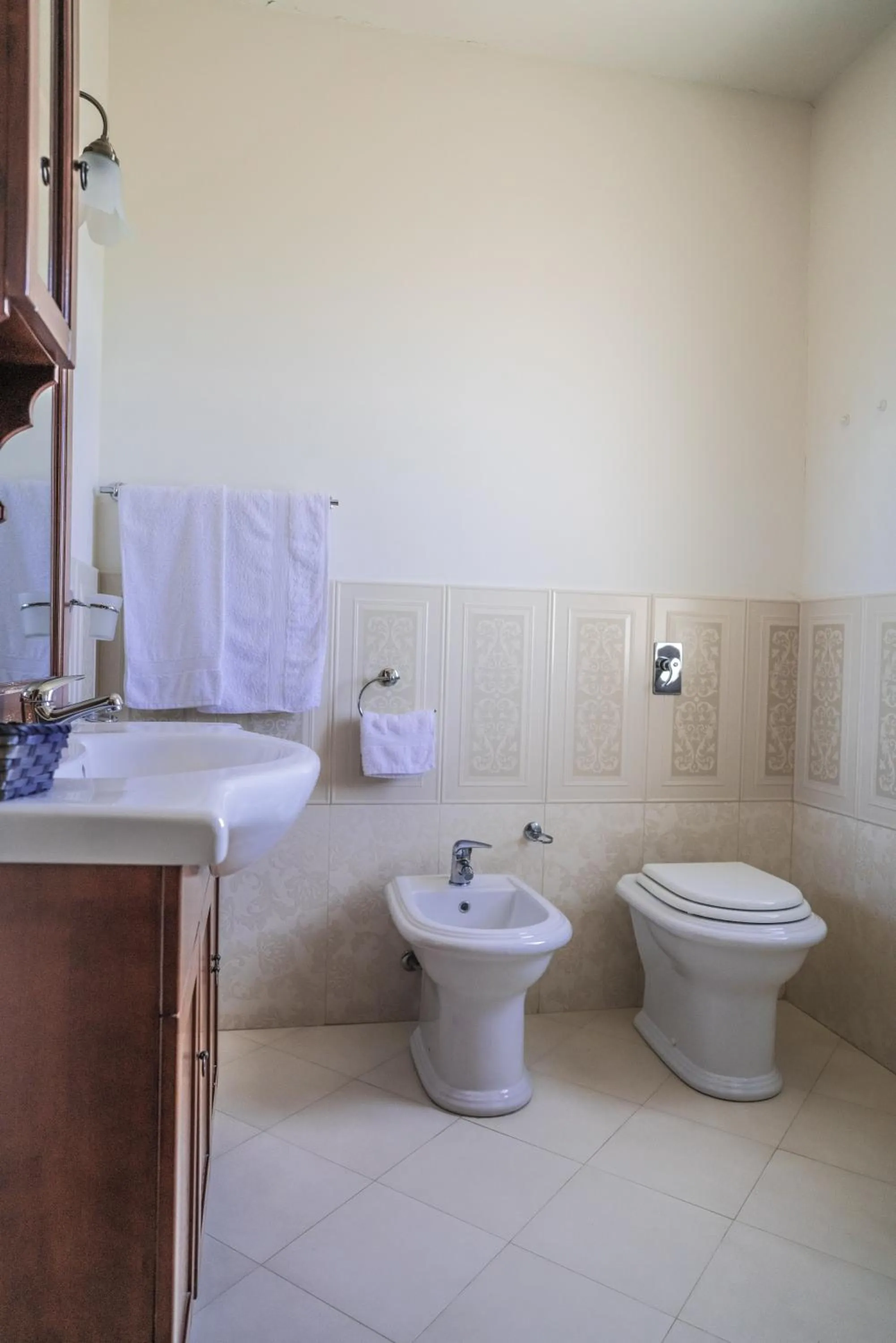 Toilet in Casa Piano del Re