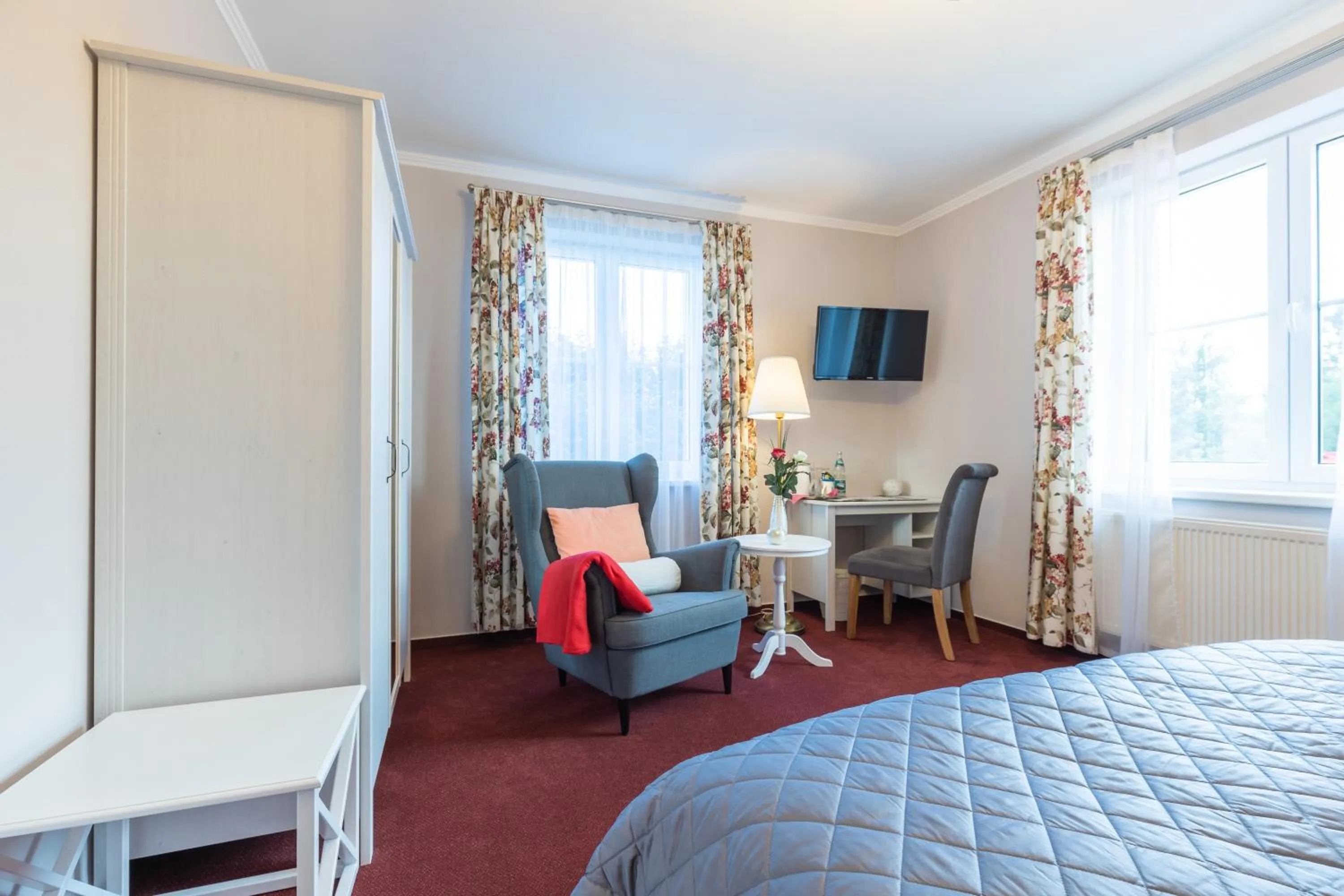 Photo of the whole room, Bed in Genesungsort Landhaus Dammert