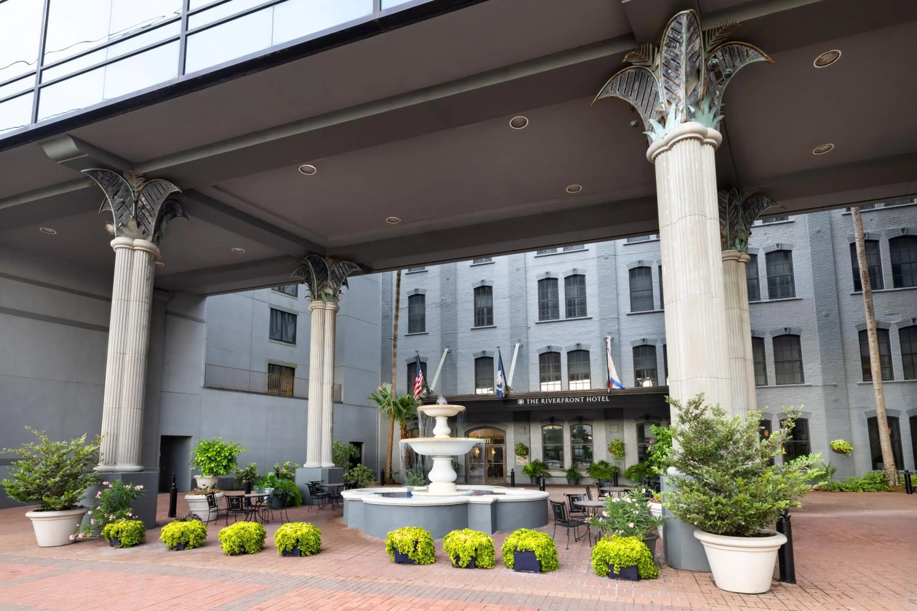 Facade/entrance in The Riverfront Hotel New Orleans