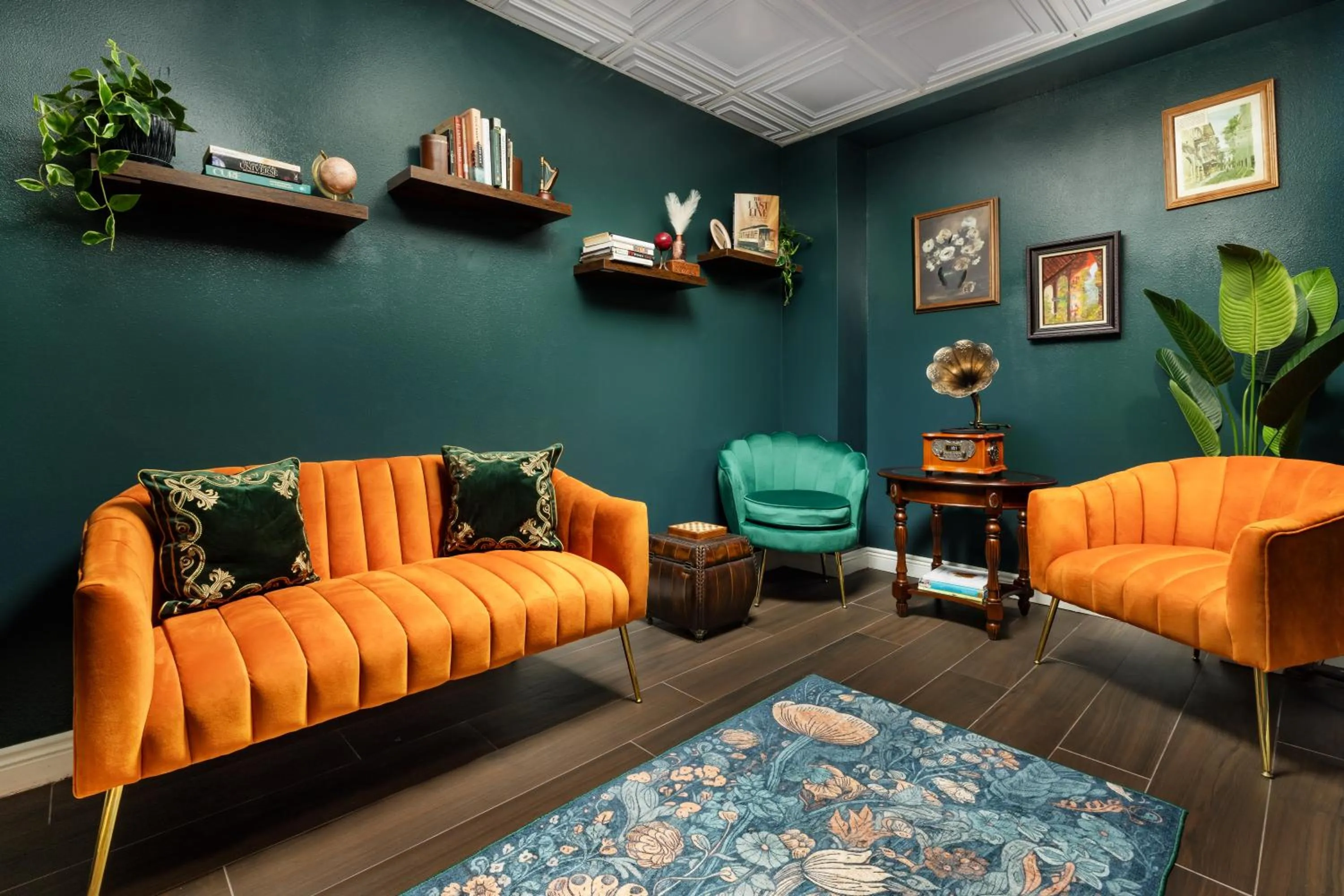 Seating area in The Riverfront Hotel New Orleans