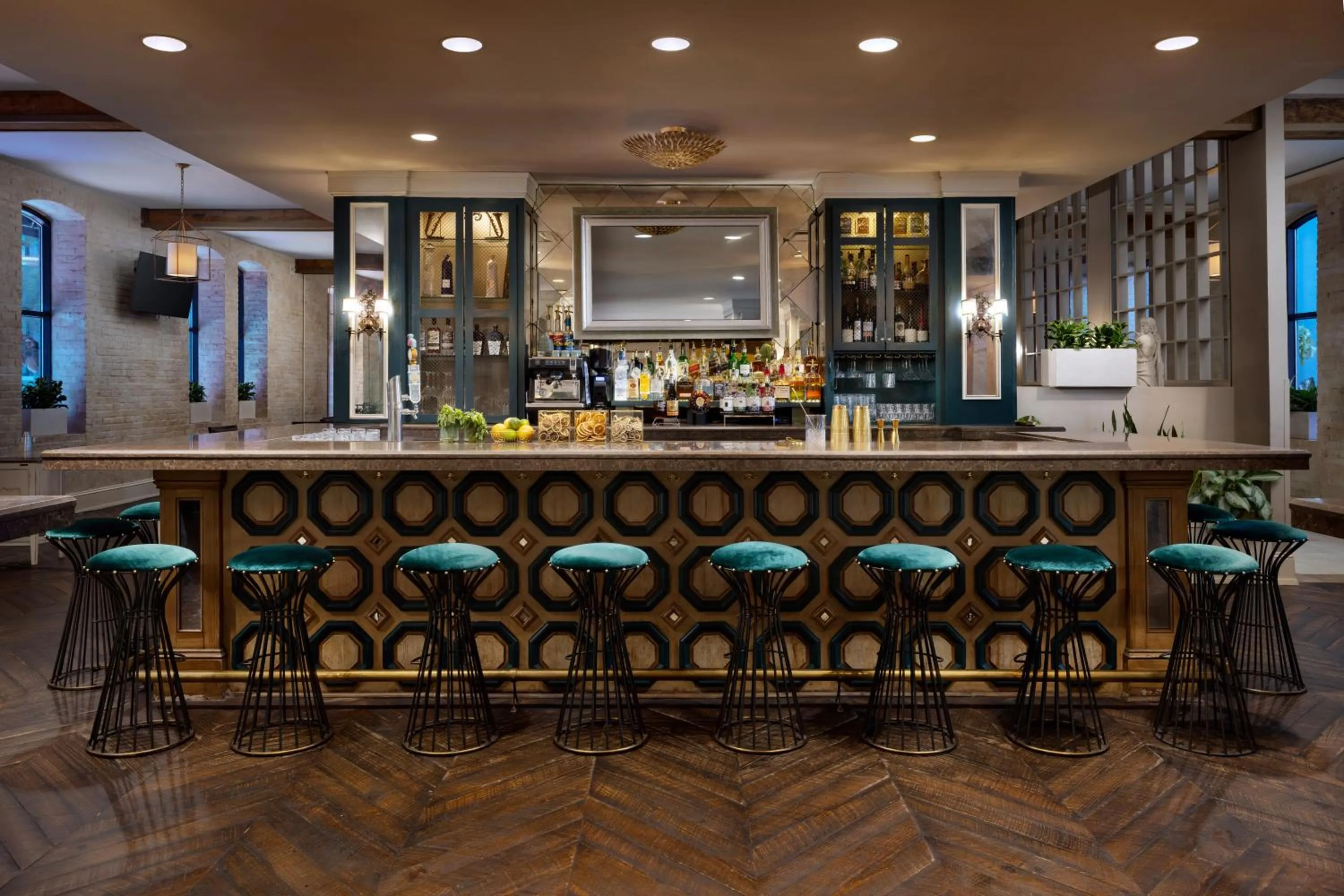 Lounge or bar in The Riverfront Hotel New Orleans