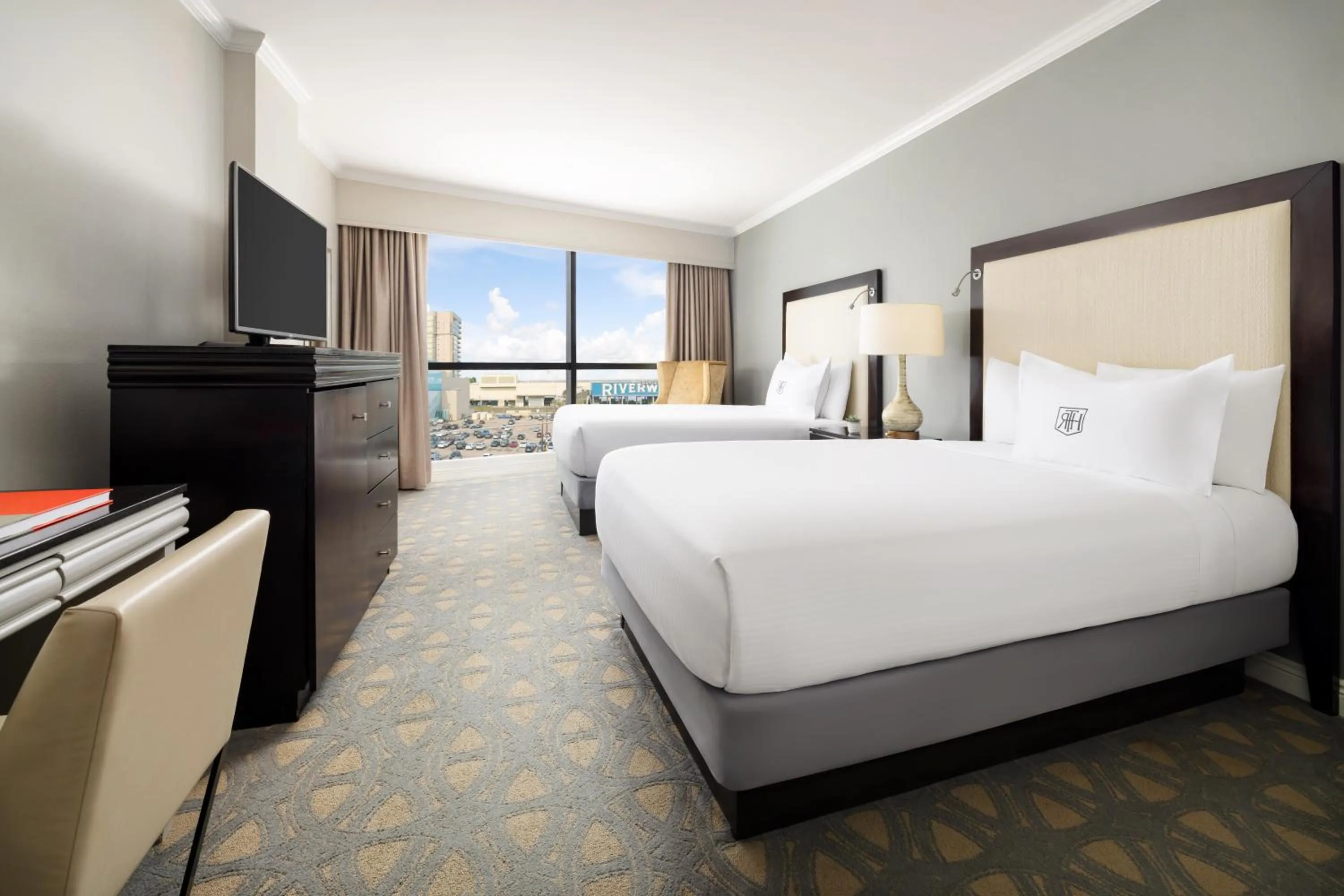 Bedroom, Bed in The Riverfront Hotel New Orleans