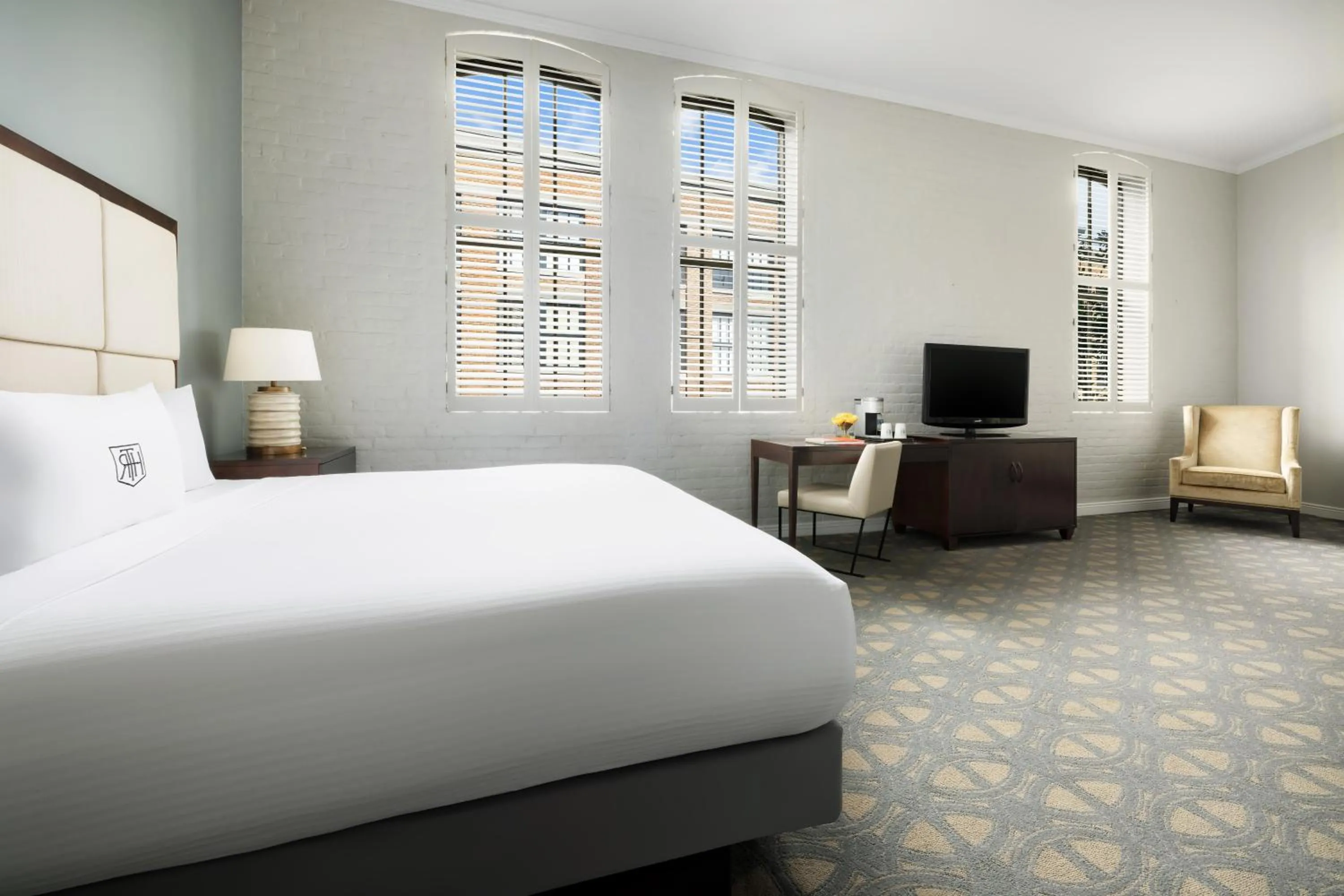 Bedroom, Bed in The Riverfront Hotel New Orleans