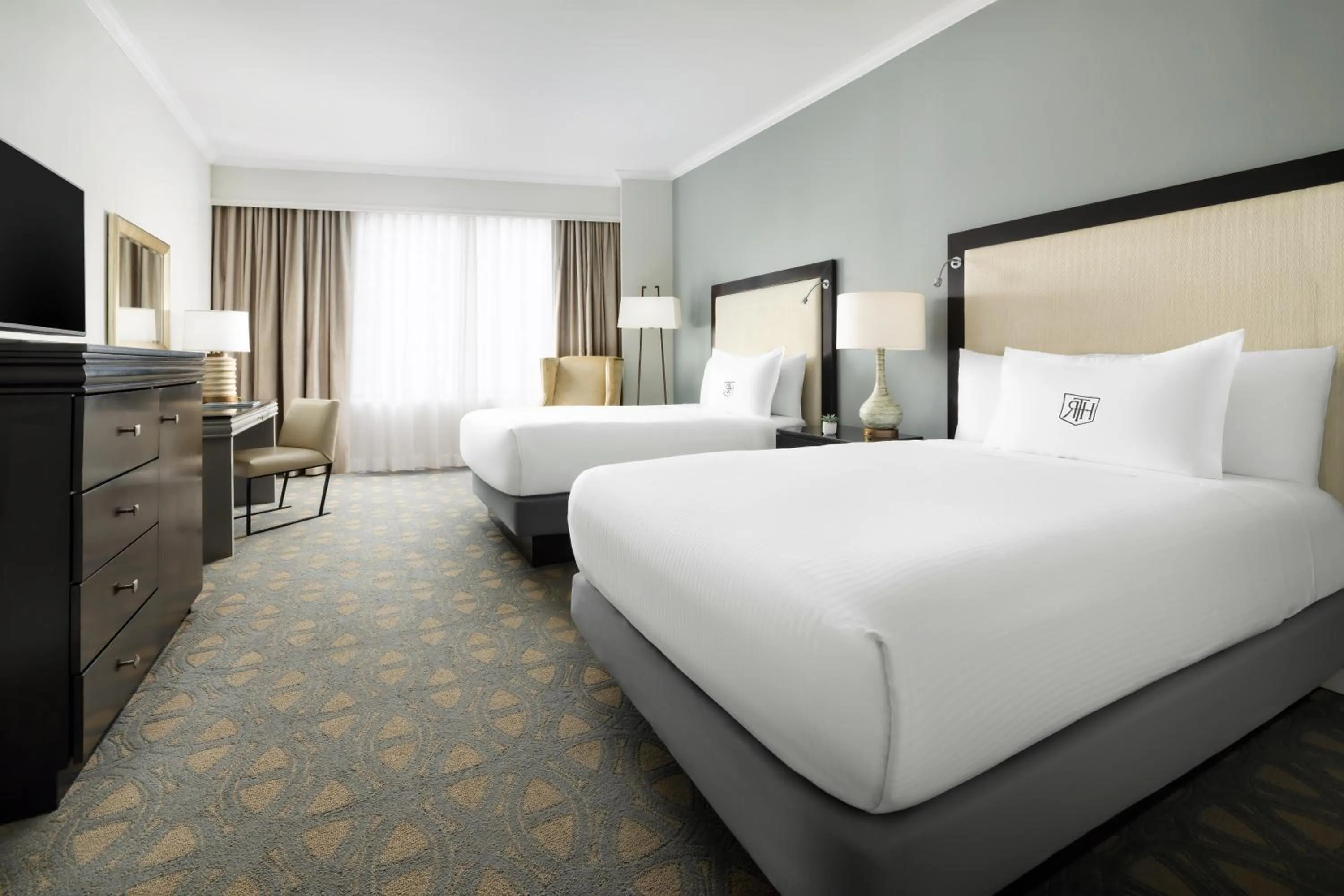 Bedroom, Bed in The Riverfront Hotel New Orleans