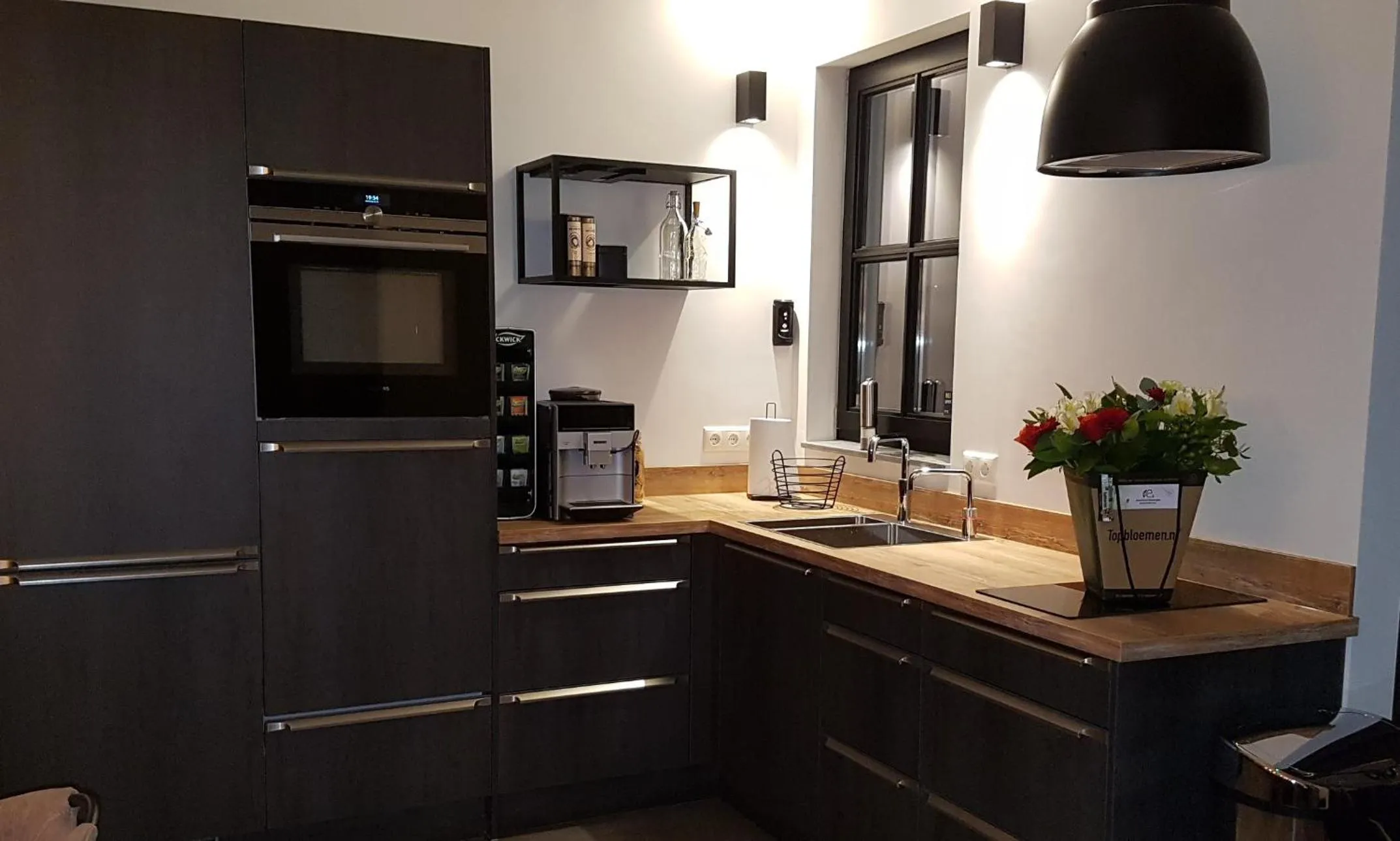 Communal kitchen in B&B La Vita Verde