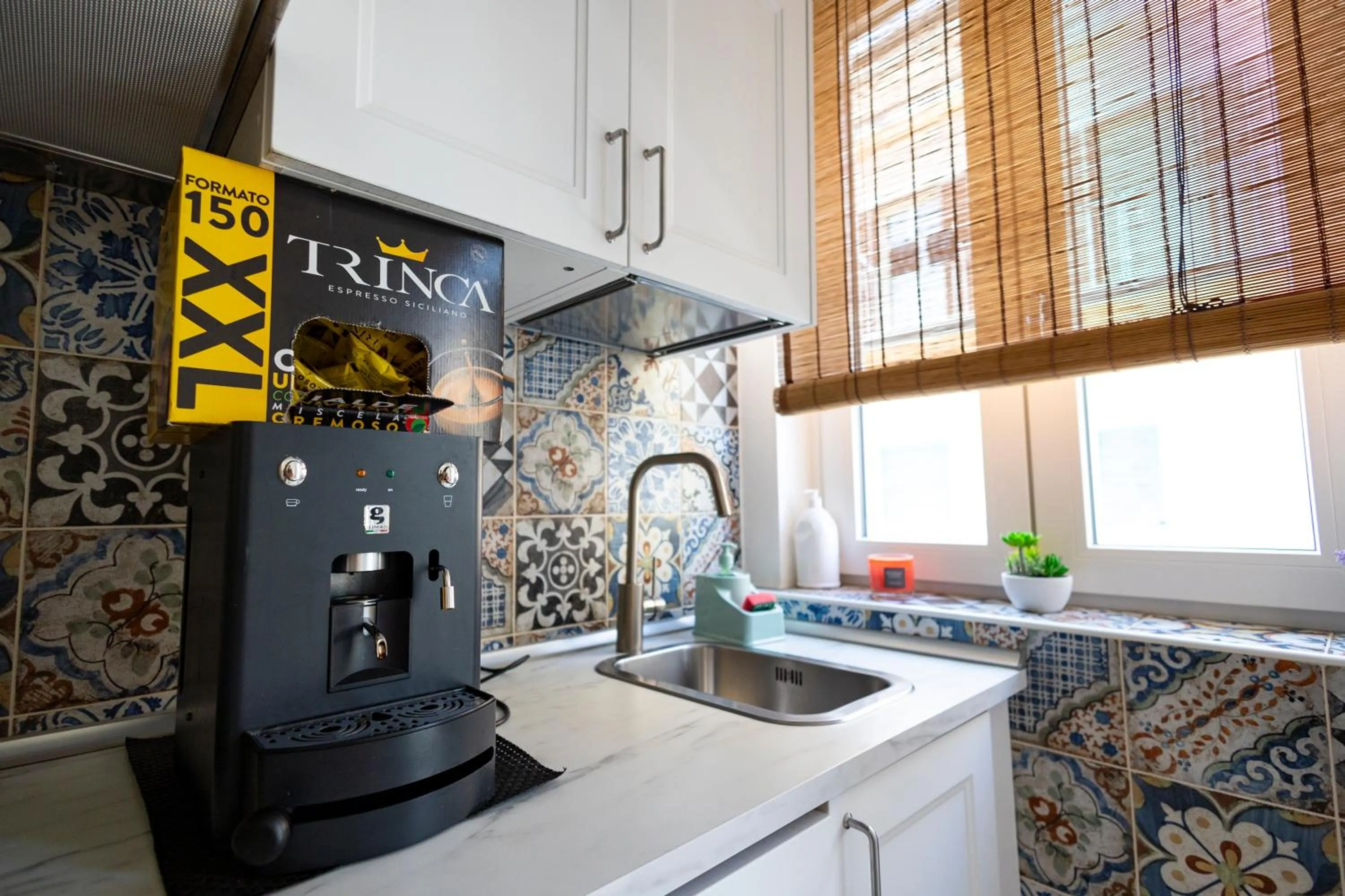 dishwasher in B&B Belvedere All'Idria