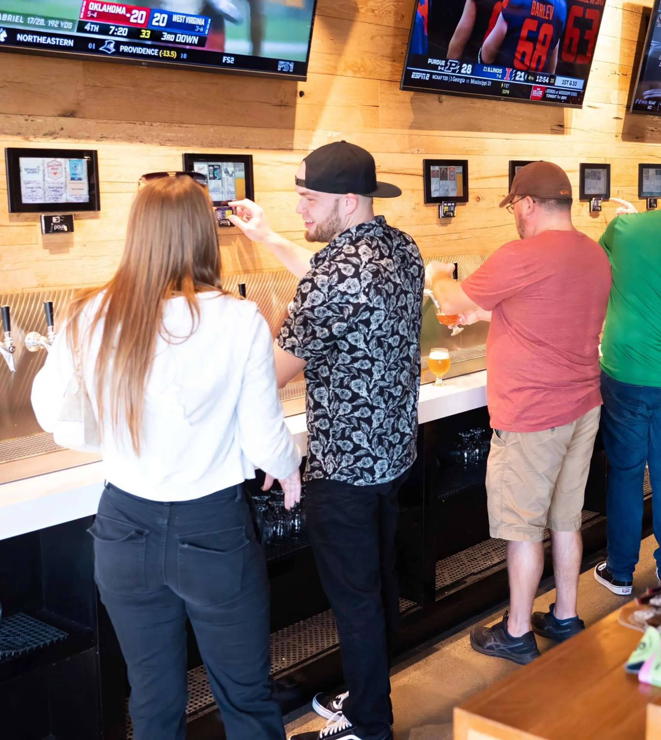 Restaurant/places to eat in Studio Allston Hotel Boston