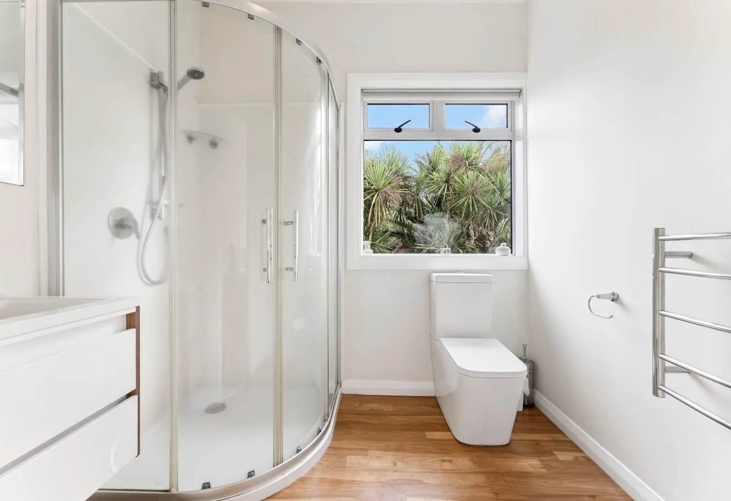 Shower in English Cherry Tree Manor