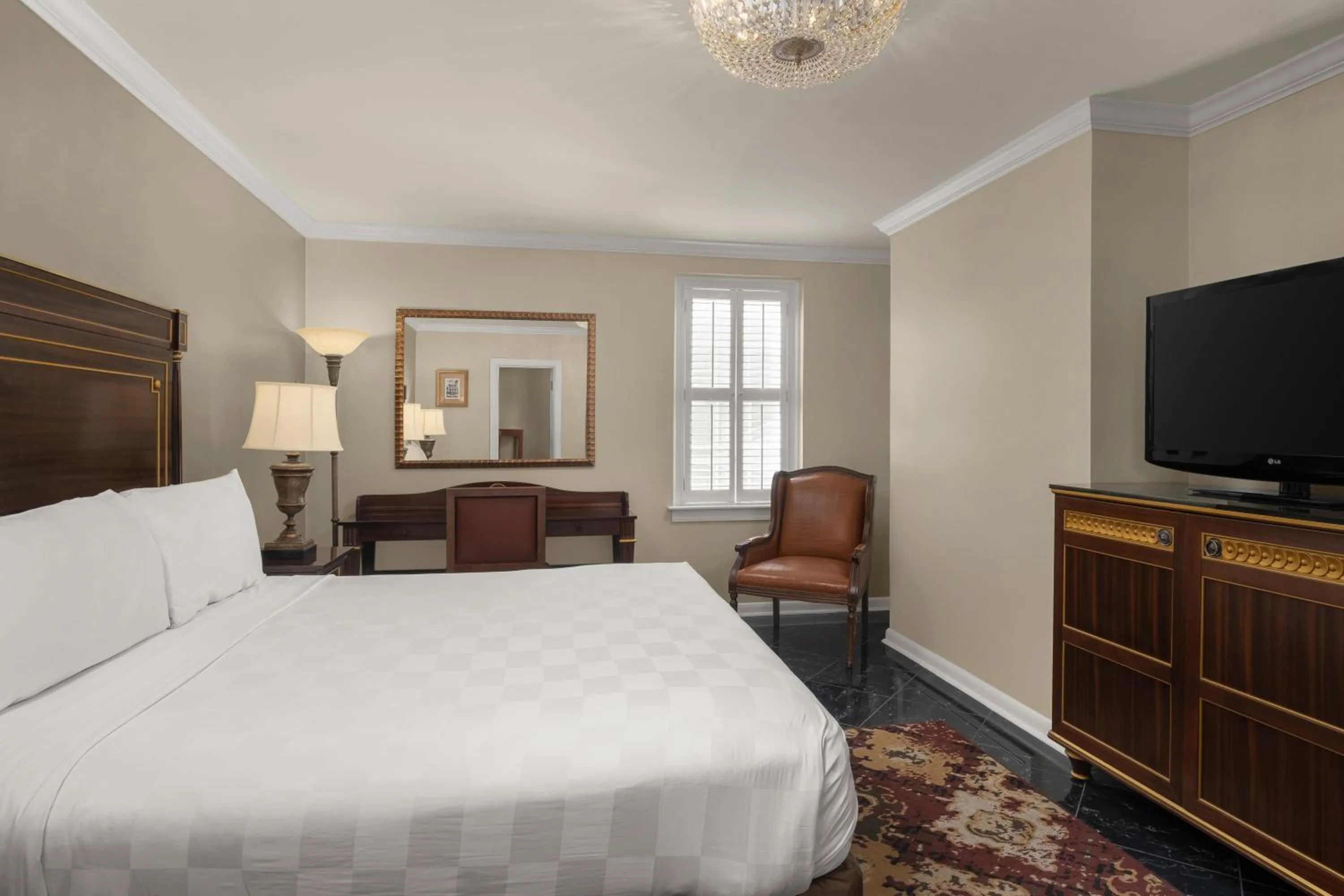 Bed in Hotel Mazarin