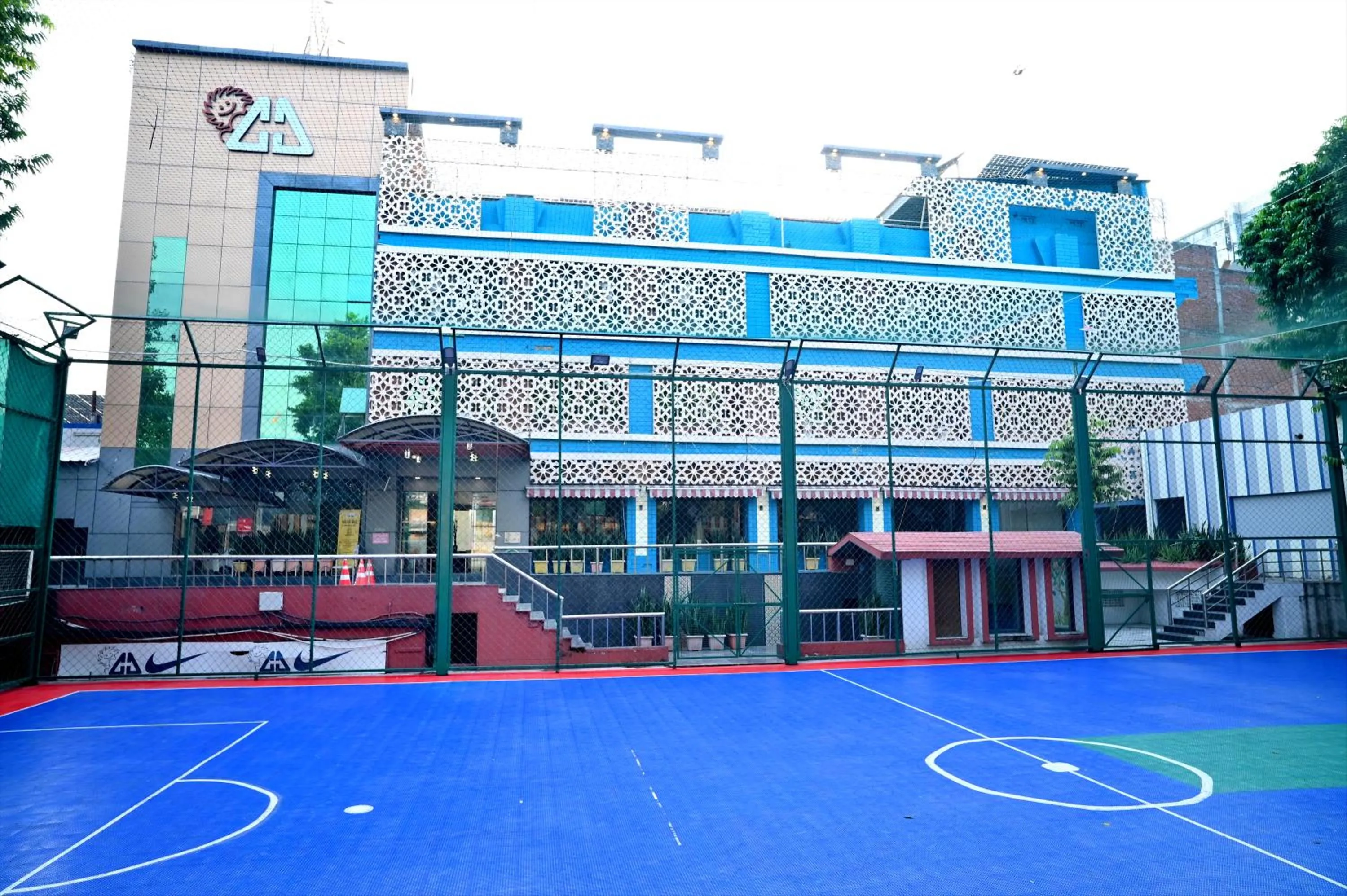 Property building in Citi Club